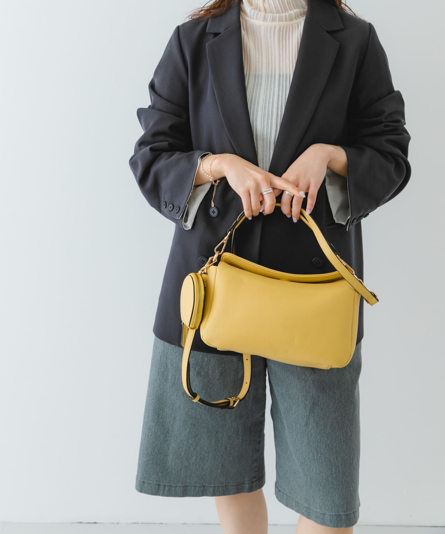 サークルポーチ付ショルダーバッグ YELLOW one