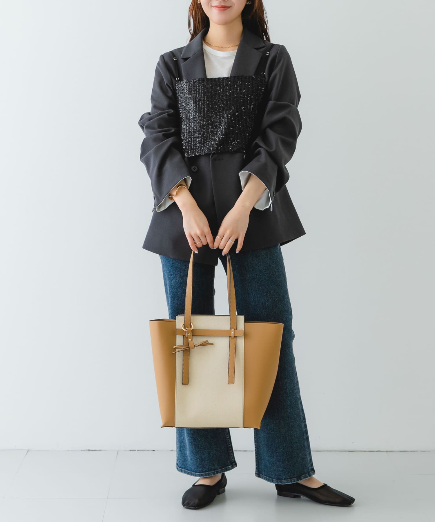 キャンバスライクチャームトートバッグ BEIGE one