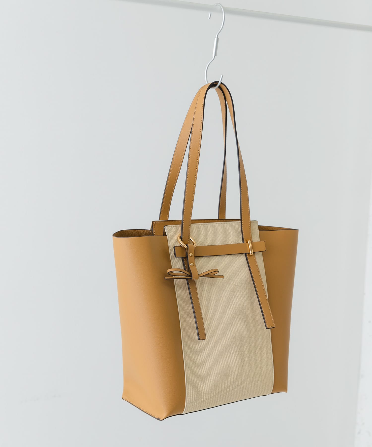 キャンバスライクチャームトートバッグ BEIGE one