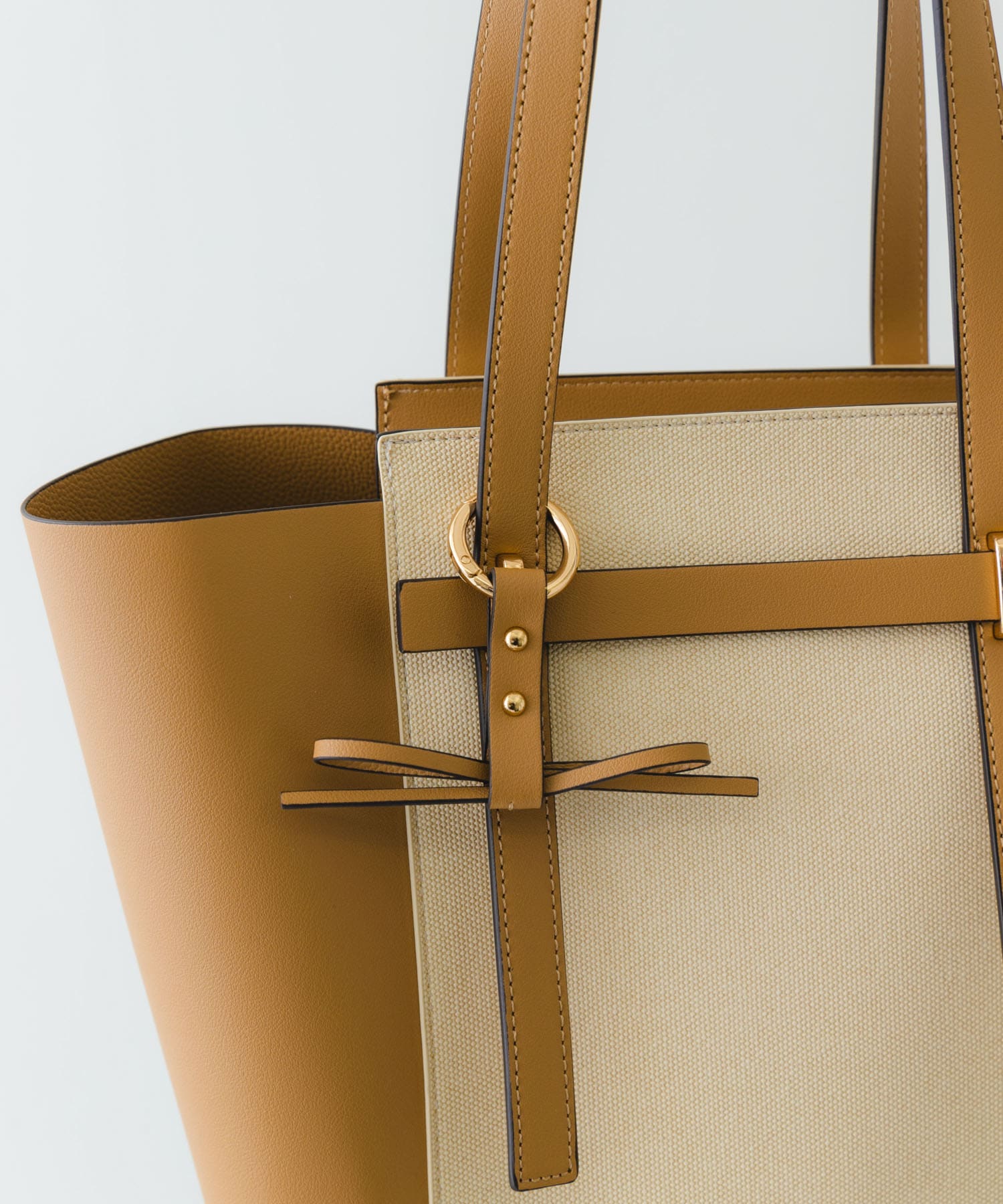 キャンバスライクチャームトートバッグ BEIGE one