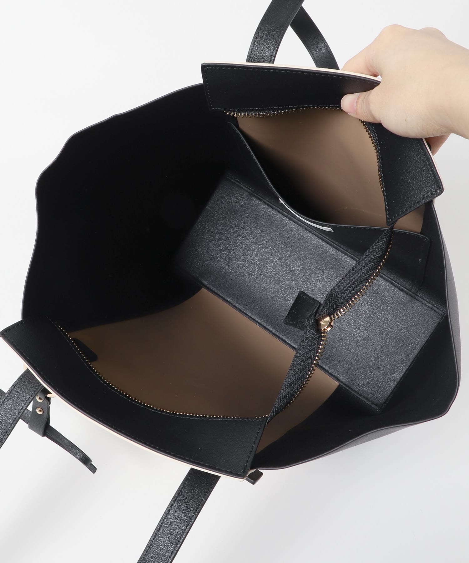 キャンバスライクチャームトートバッグ BLACK one