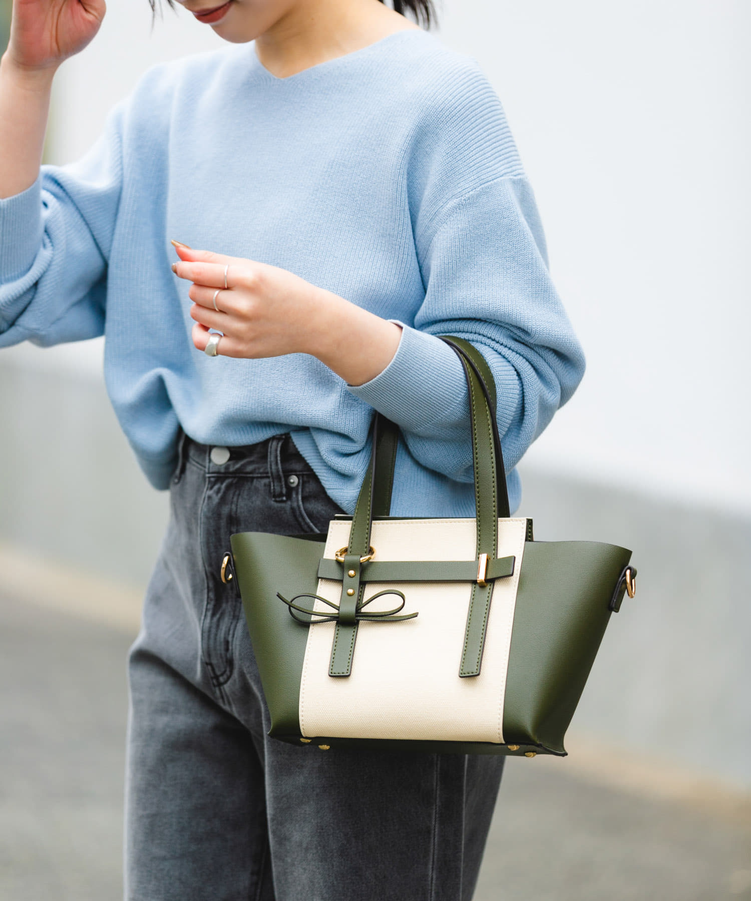 KHAKI