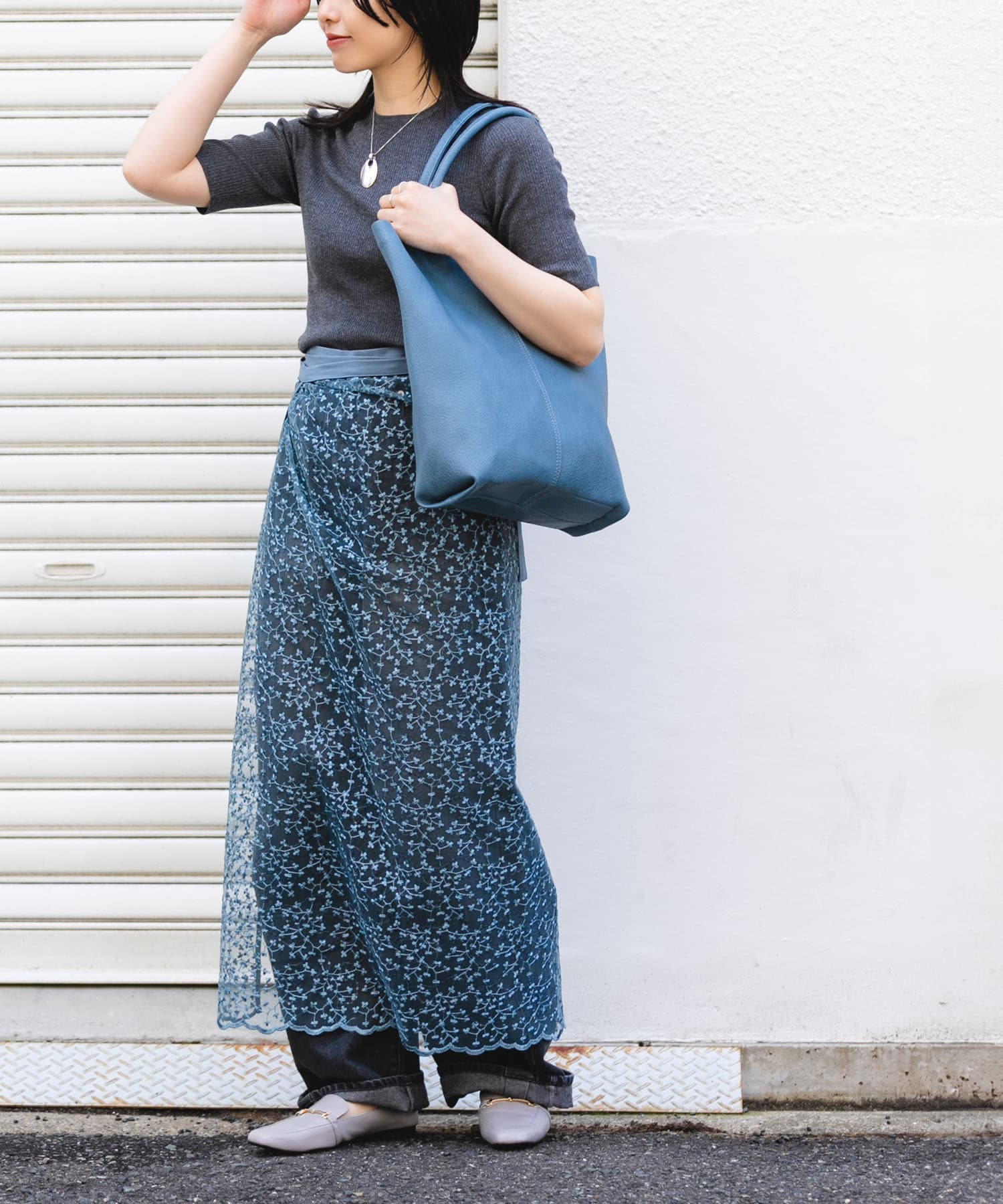 センターステッチVカットトートバッグ BLUE one