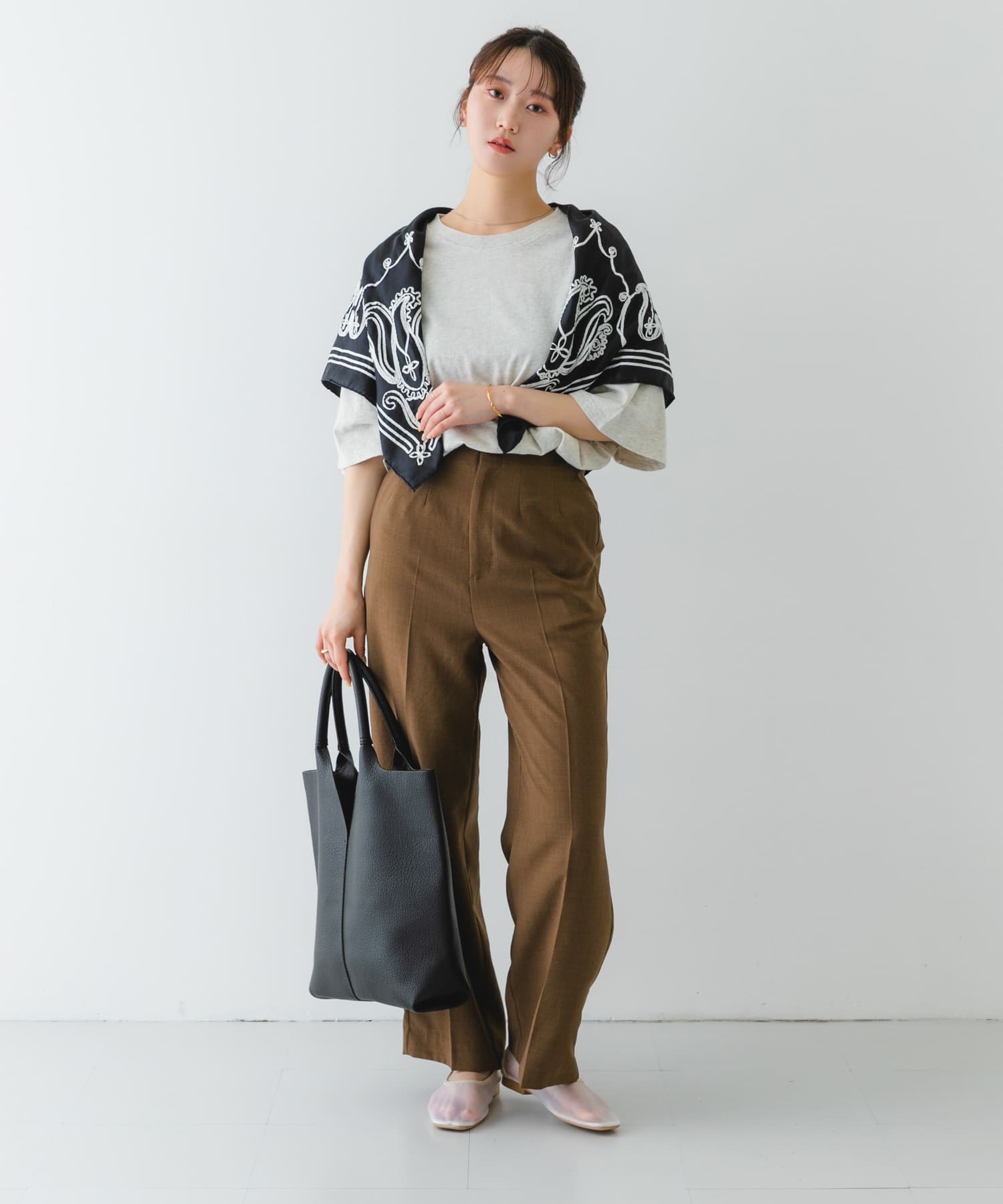 センターステッチVカットトートバッグ BLACK one