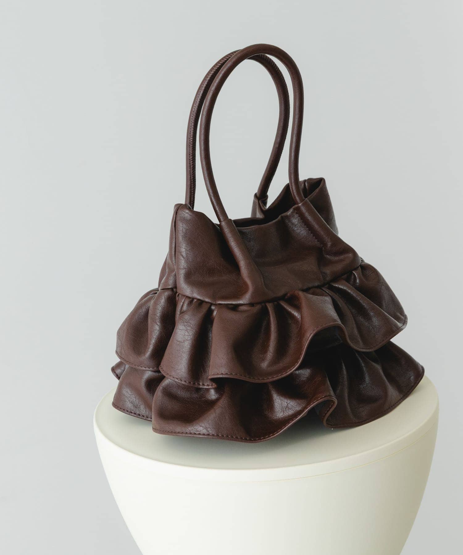フリルショルダーハンドバッグ CHOCO One