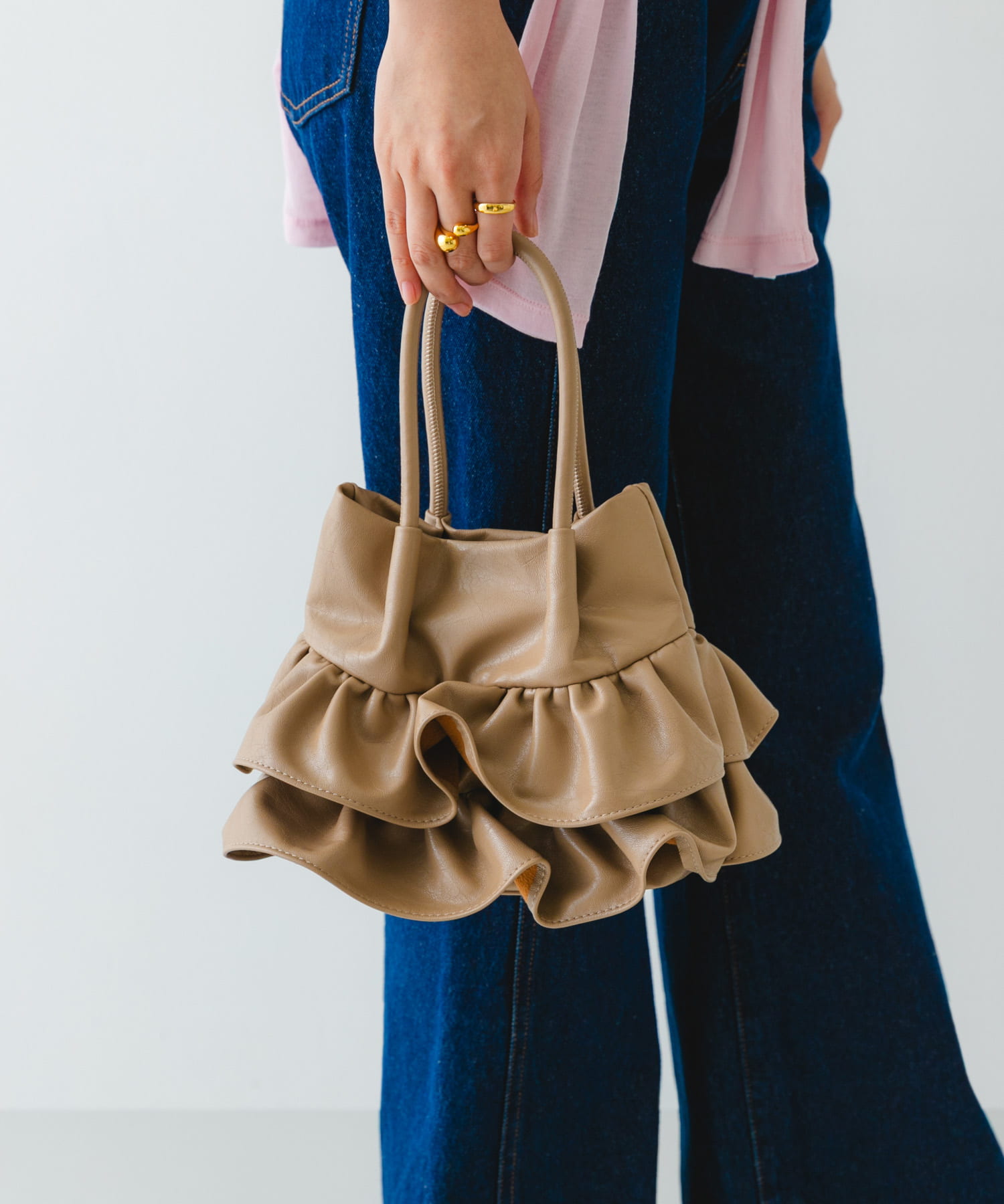 フリルショルダーハンドバッグ BEIGE One