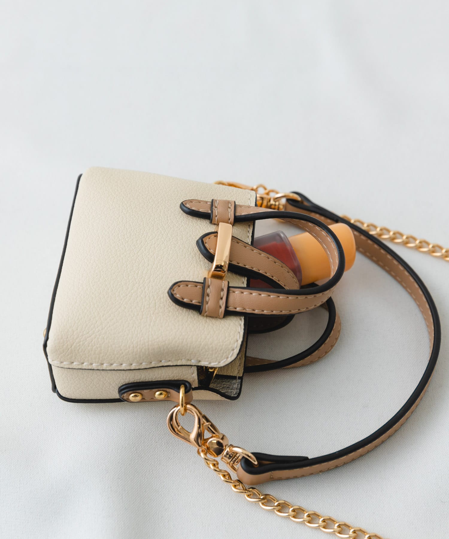 チェーンショルダーナノバッグ IVORY one