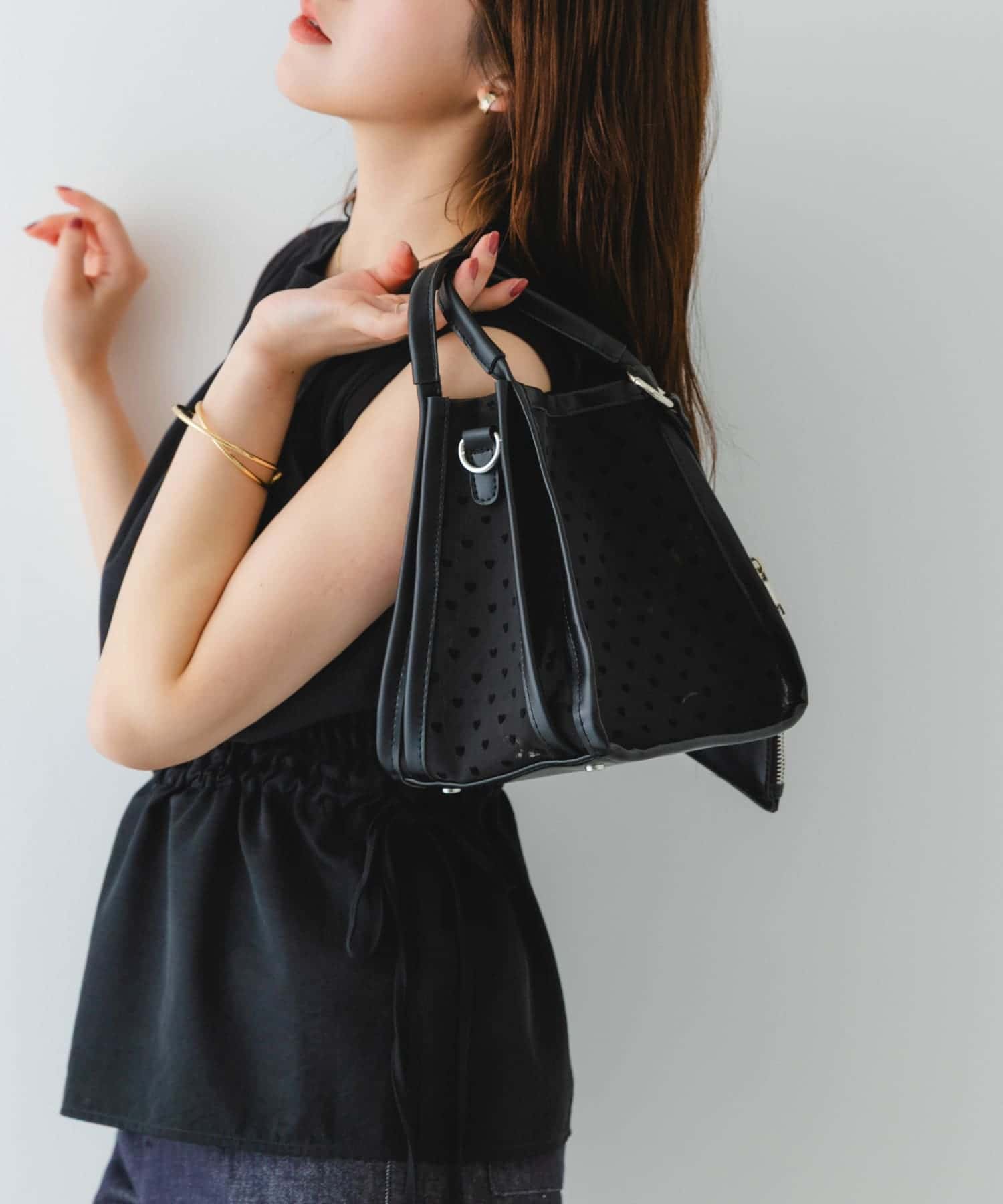 ハートシアーハンドバッグ BLACK one