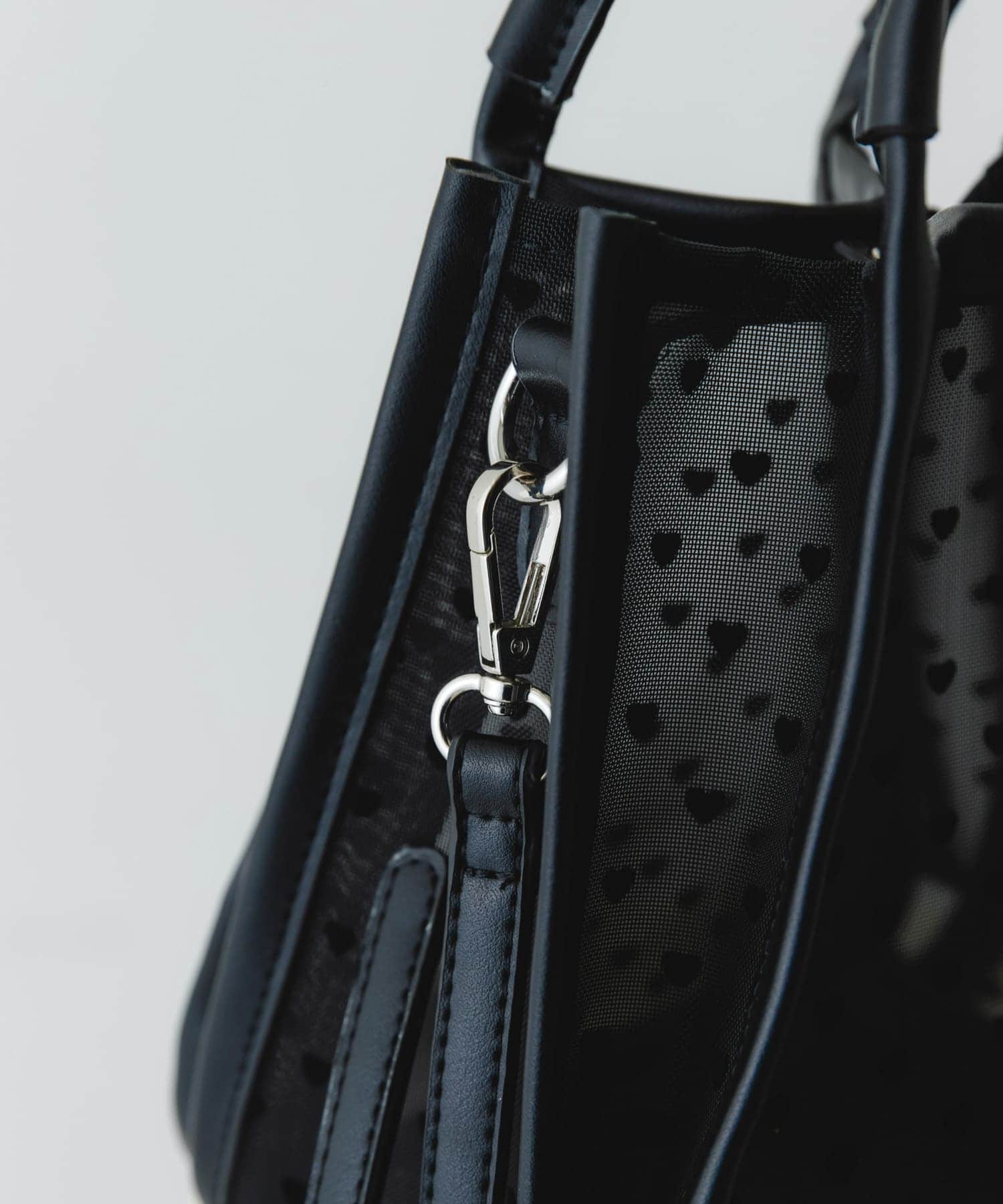 ハートシアーハンドバッグ BLACK one