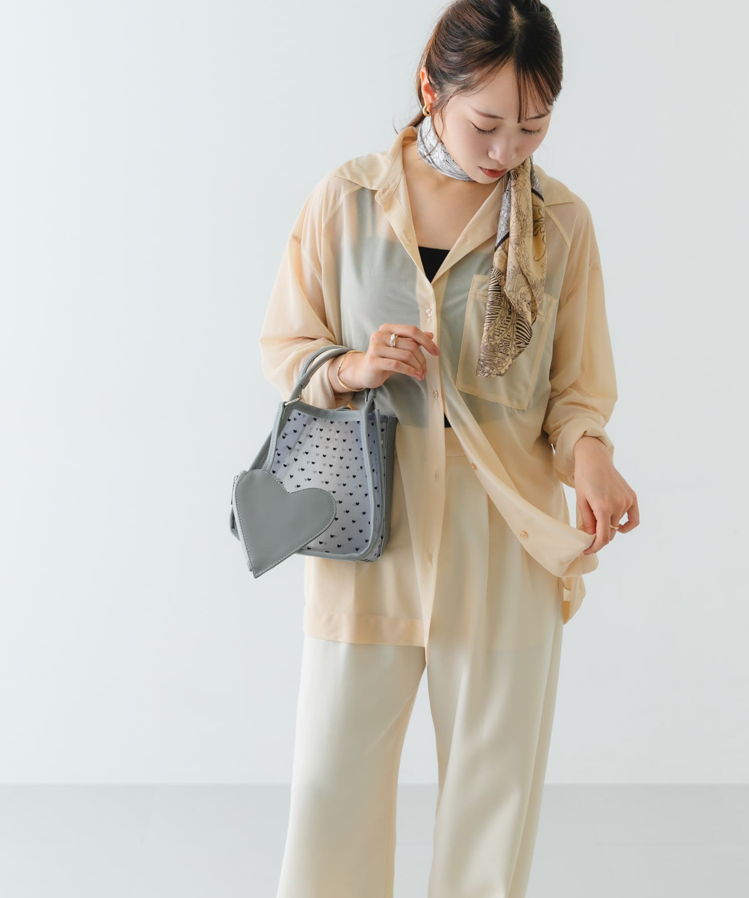 ハートシアーハンドバッグ GRAY one