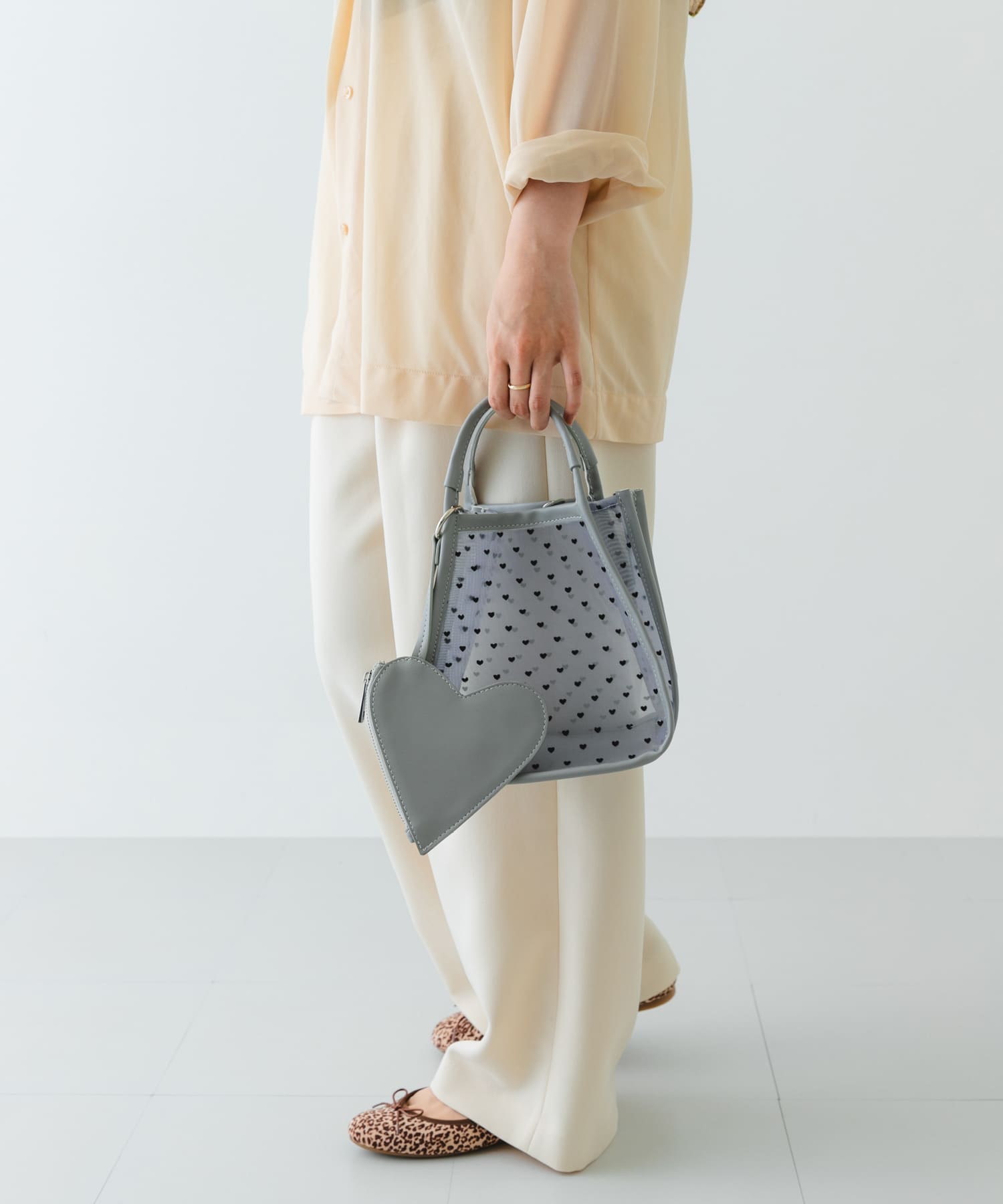 ハートシアーハンドバッグ GRAY one