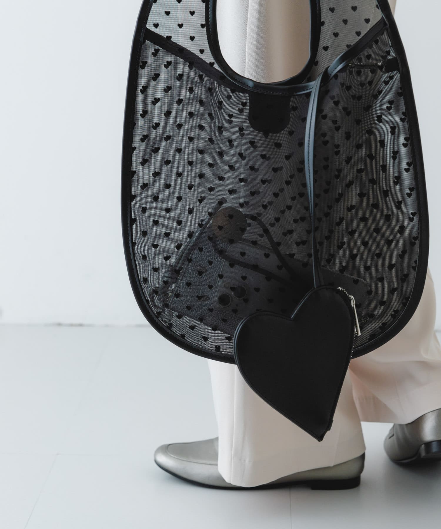 ハートシアートートバッグ BLACK one