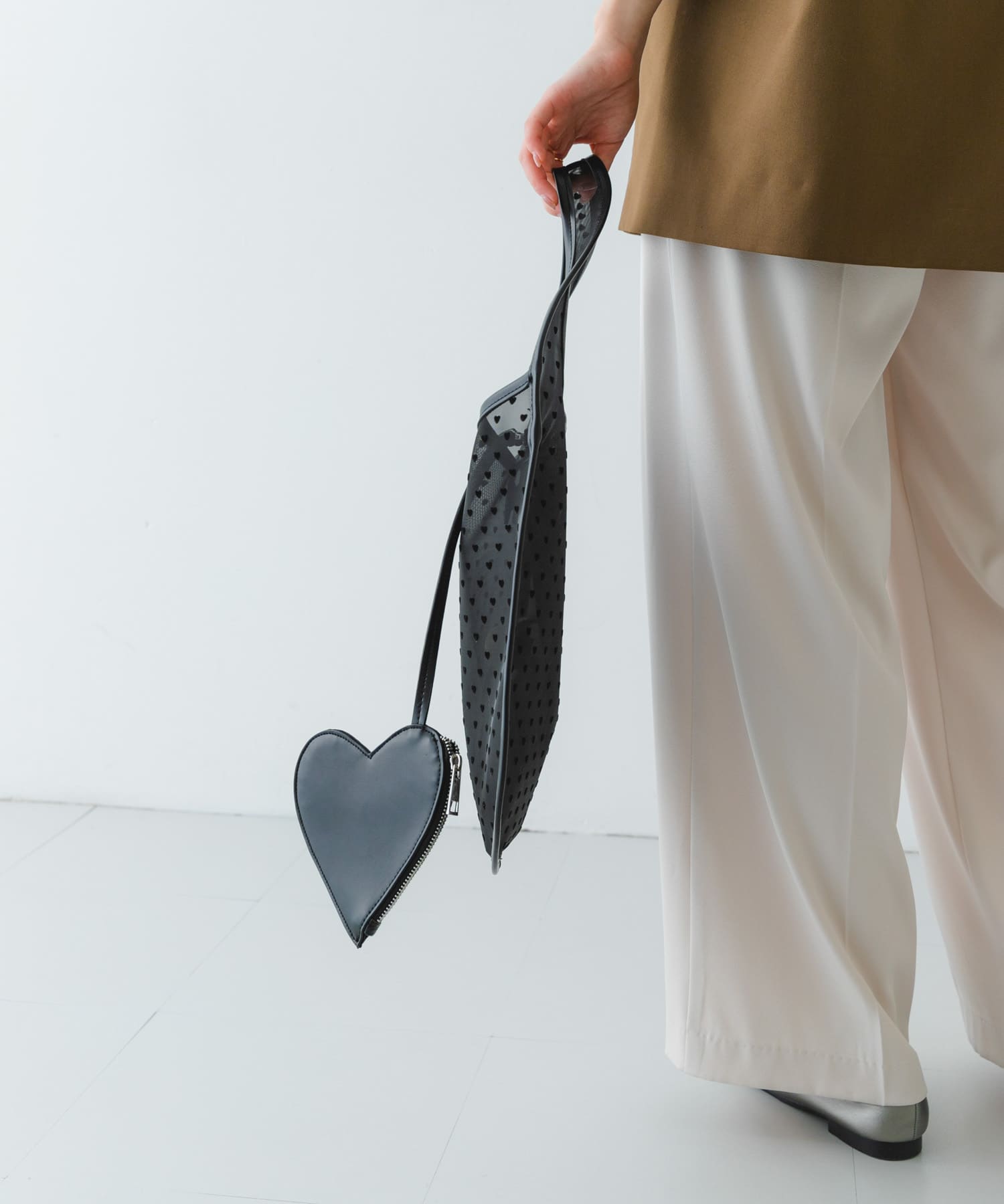 ハートシアートートバッグ BLACK one