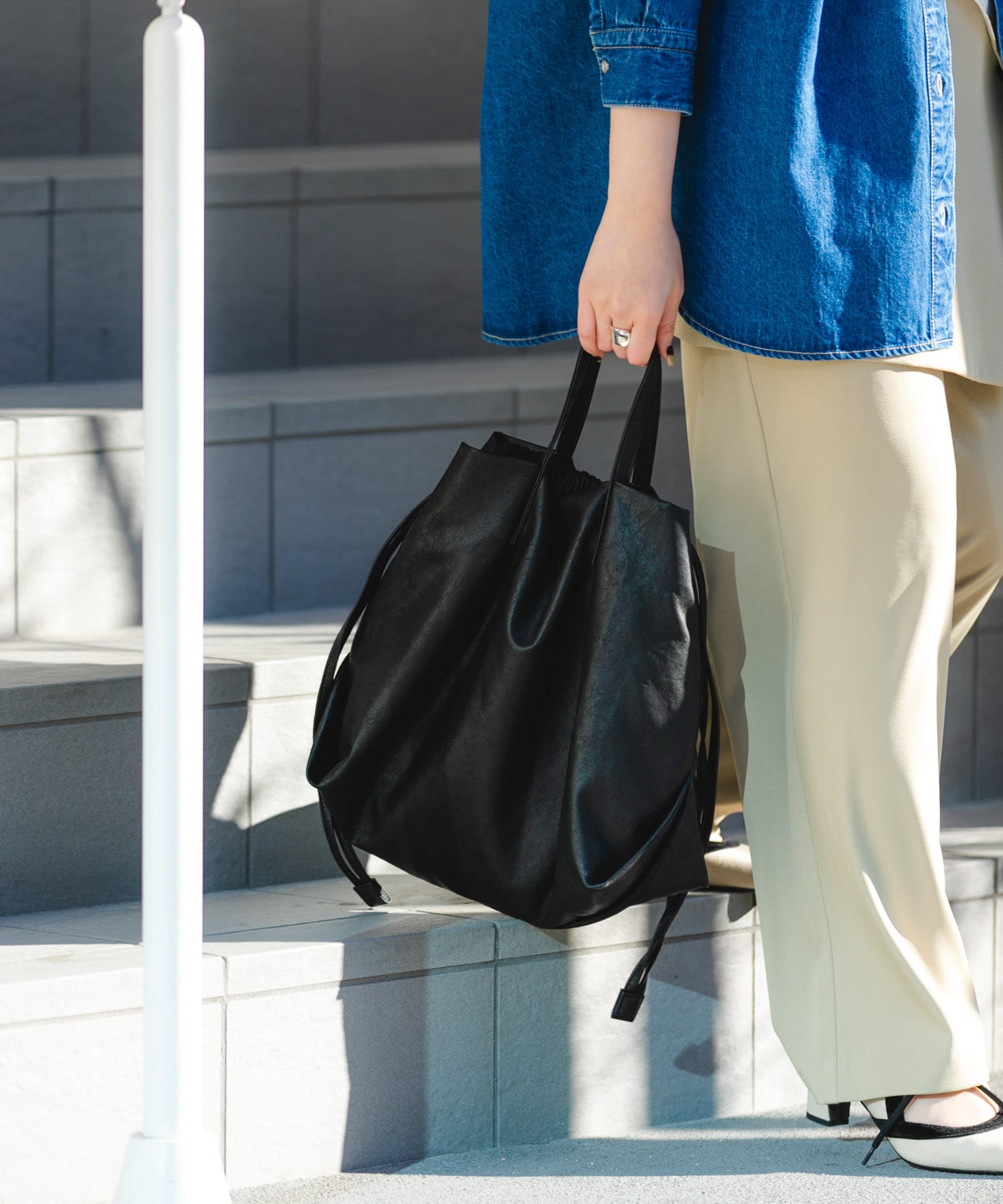 ウォッシャブルショルダーバッグ『Msize』 BLACK one