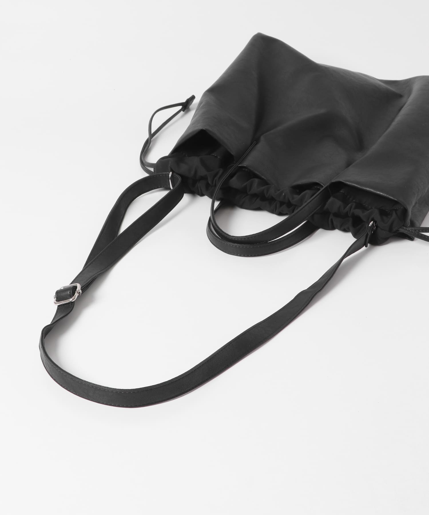 ウォッシャブルショルダーバッグ『Msize』 BLACK one