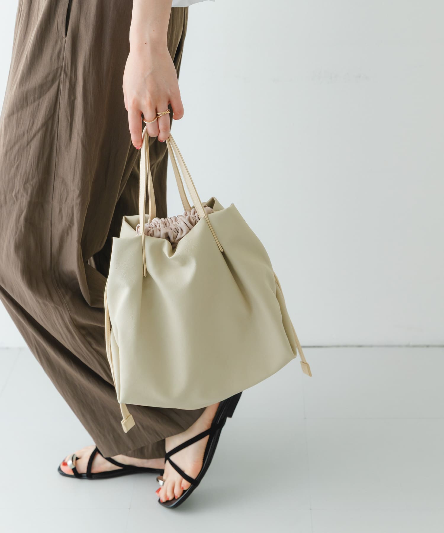 ウォッシャブルミニショルダーバッグ『Ssize』 OFF one
