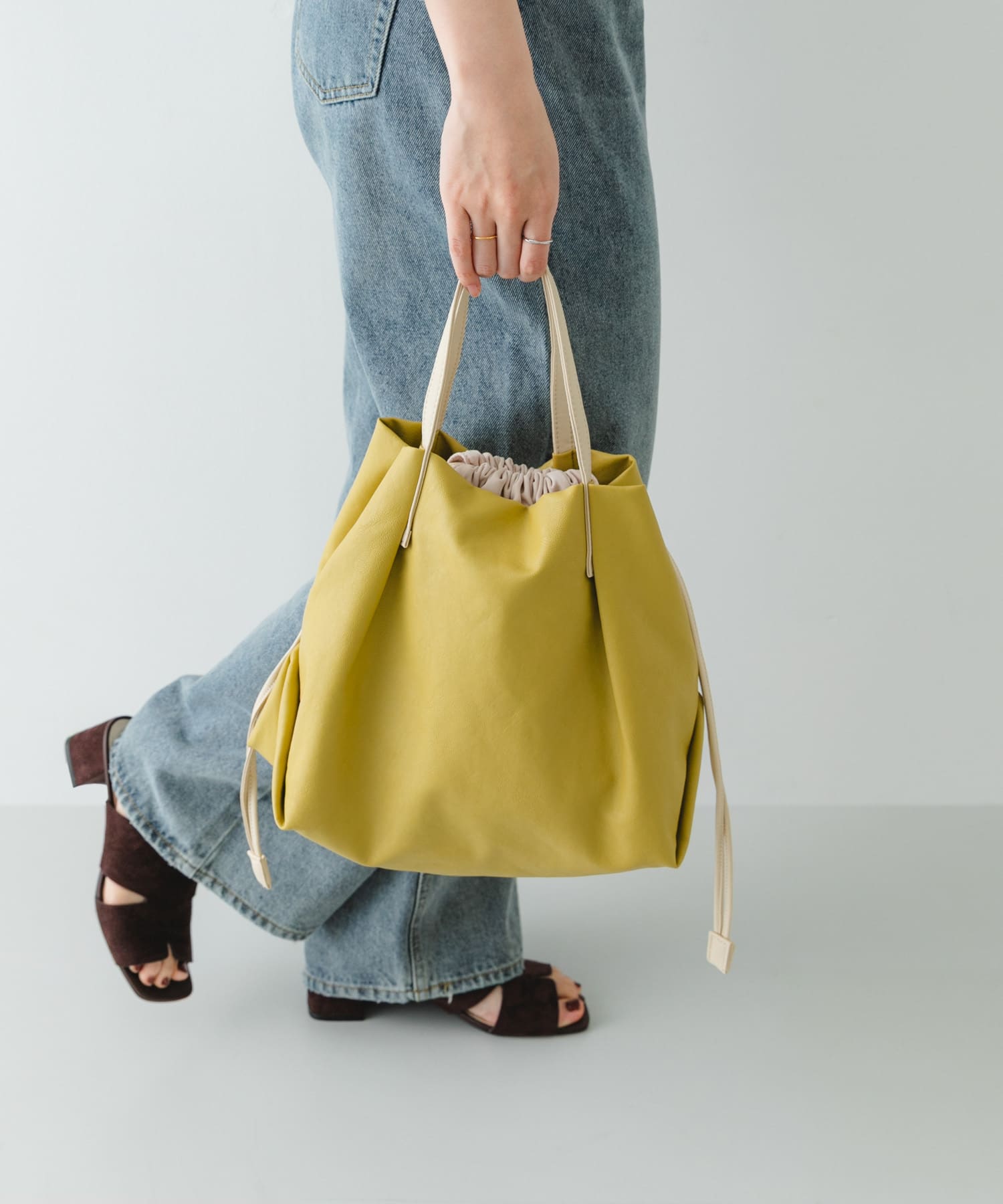 『Sサイズ』ウォッシャブルミニショルダーバッグ YELLOW one