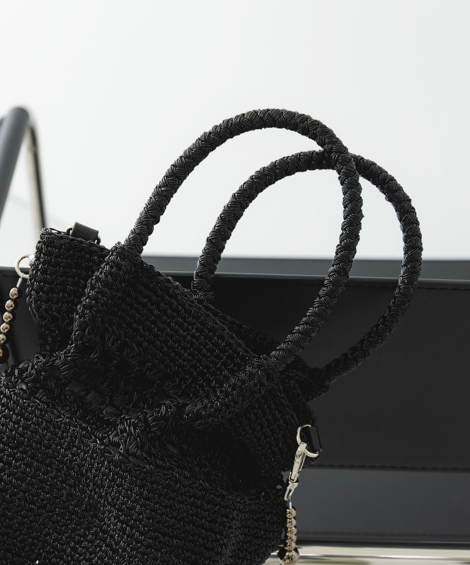 ビーズショルダーバッグ BLACK one