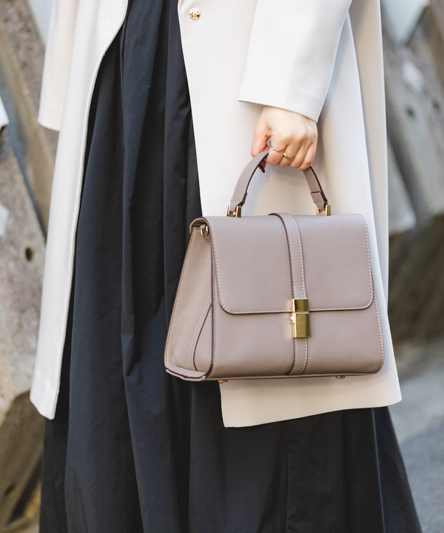 サブバッグ付フラップハンドバッグ GREIGE one