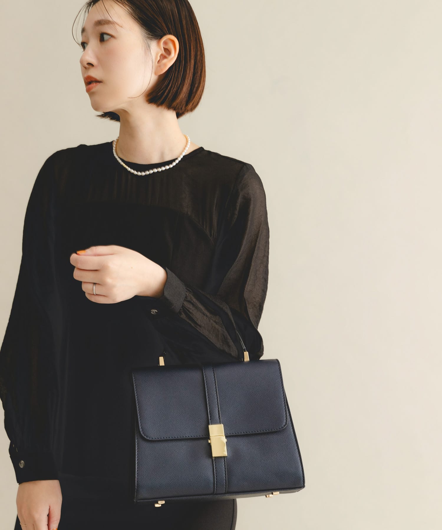 サブバッグ付フラップハンドバッグ NAVY one