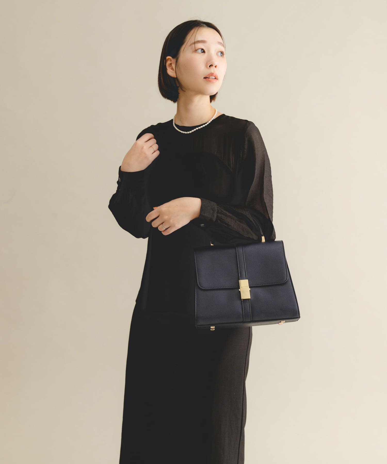 サブバッグ付フラップハンドバッグ(one BLACK): バッグ｜URBAN