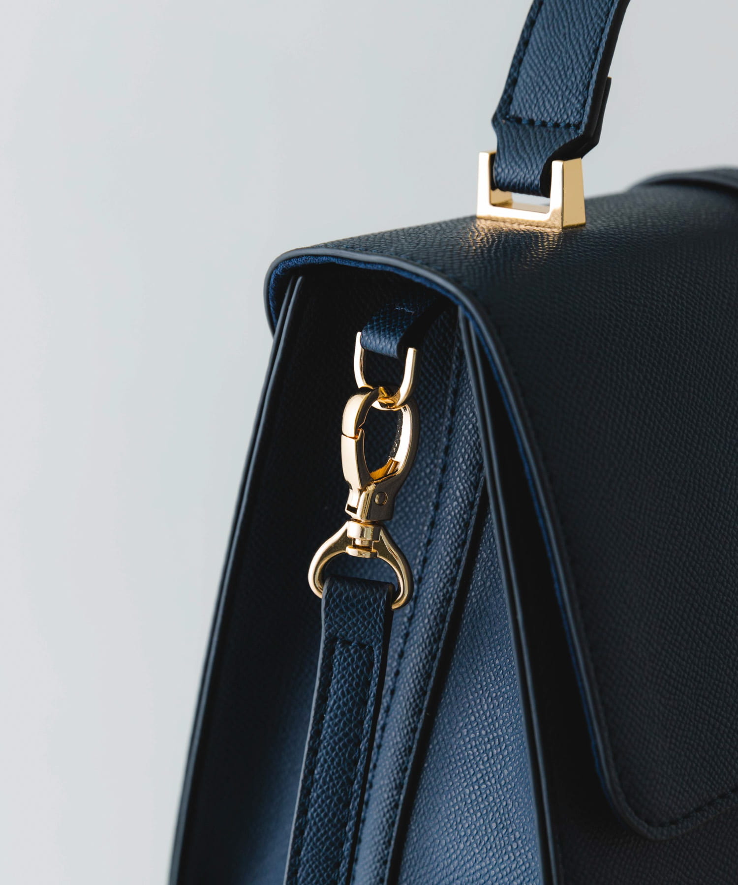 サブバッグ付フラップハンドバッグ NAVY one