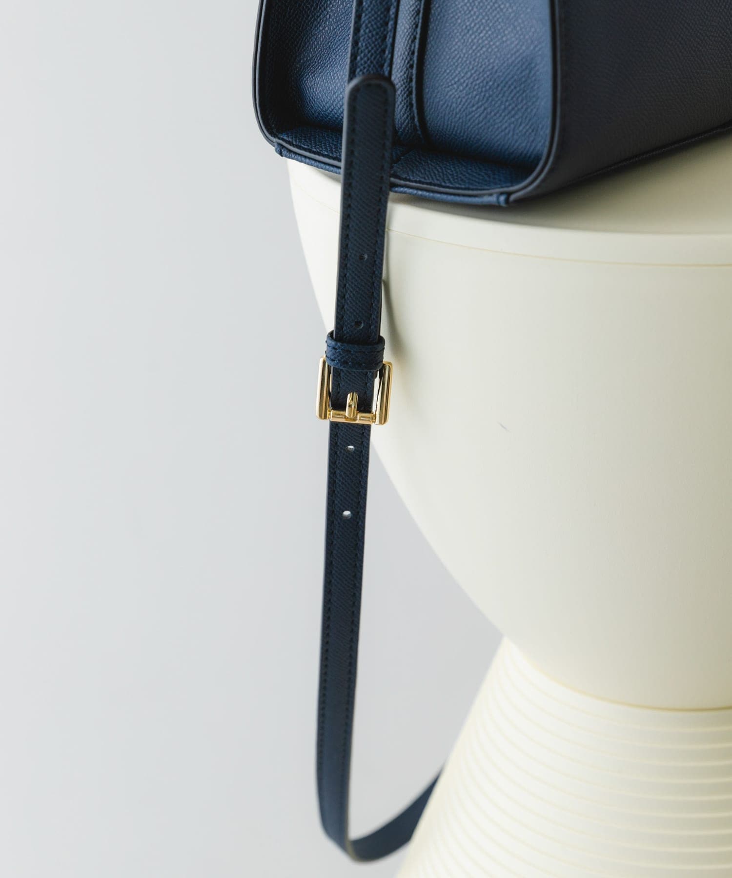サブバッグ付フラップハンドバッグ NAVY one