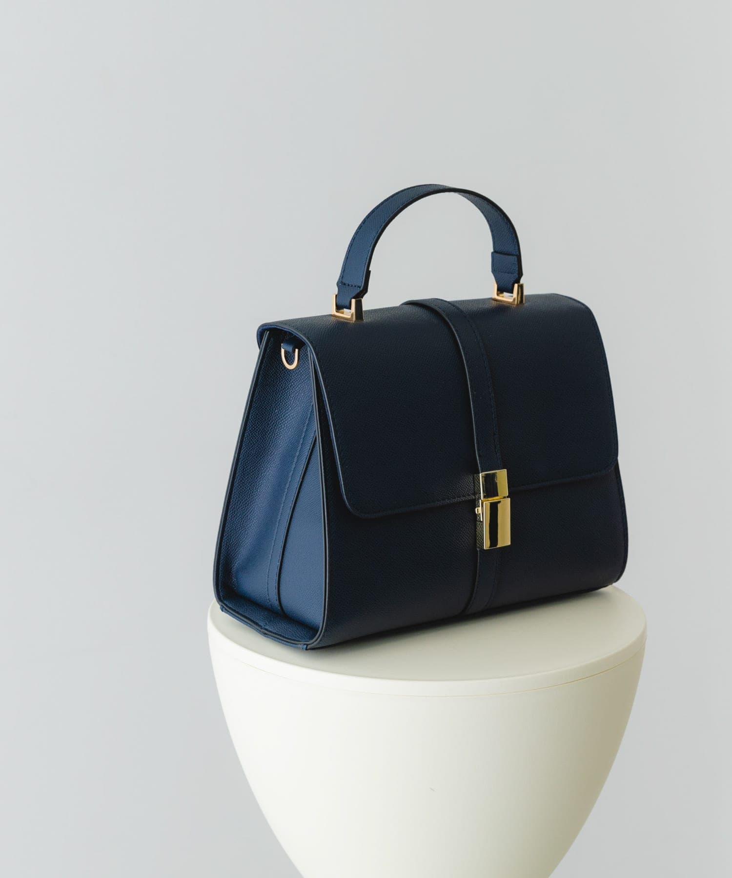 サブバッグ付フラップハンドバッグ NAVY one