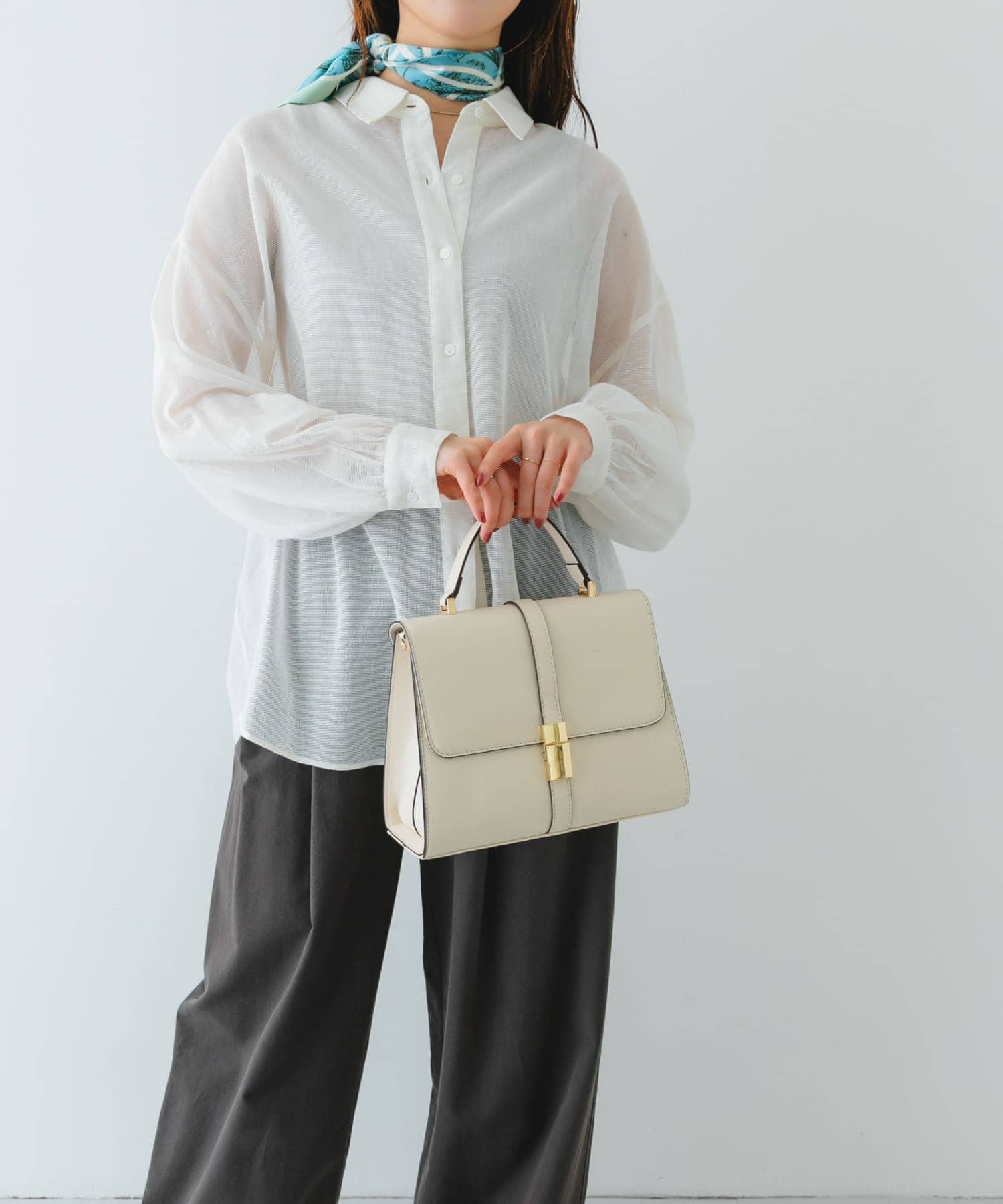 サブバッグ付フラップハンドバッグ IVORY one