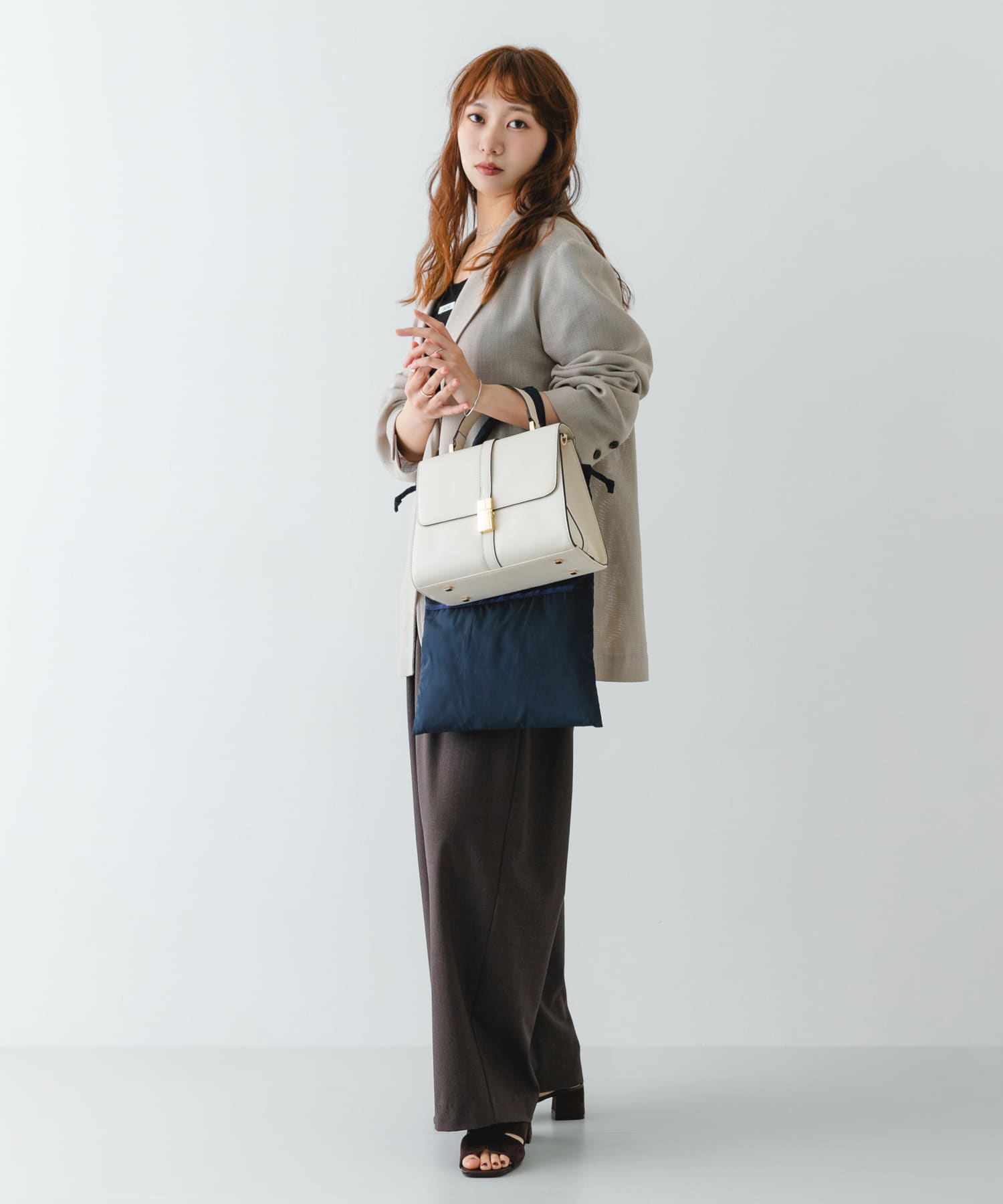 サブバッグ付フラップハンドバッグ IVORY one