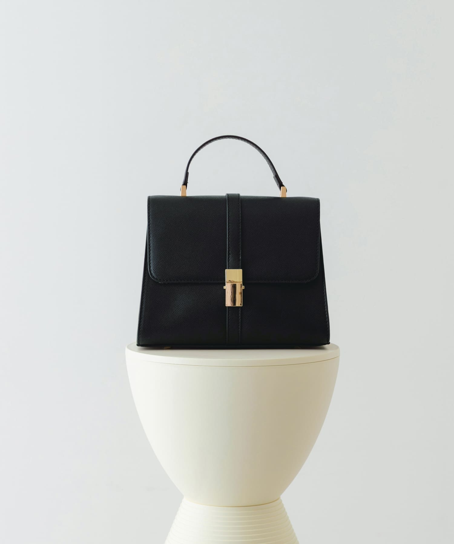 サブバッグ付フラップハンドバッグ BLACK one