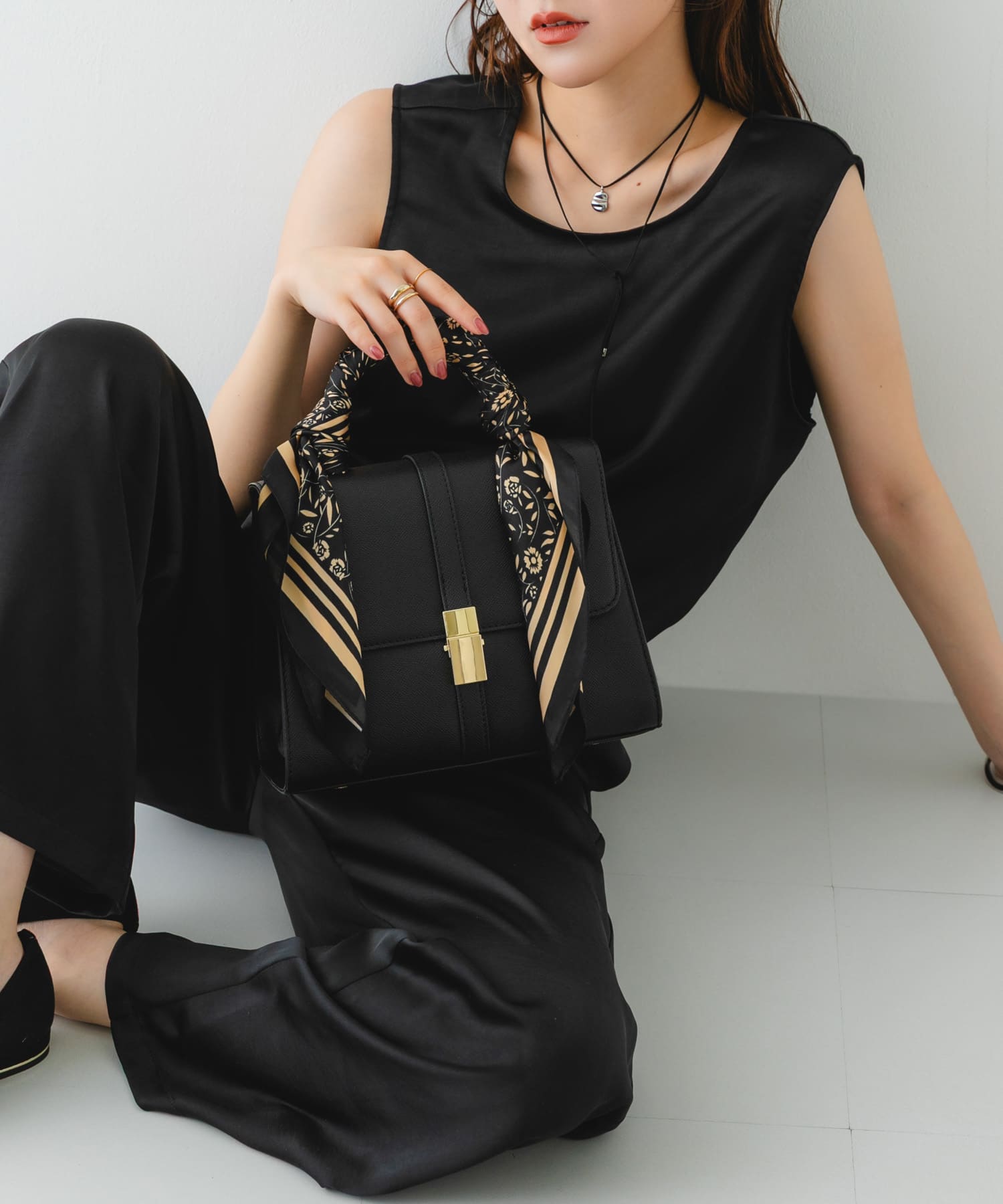 サブバッグ付フラップハンドバッグ BLACK one