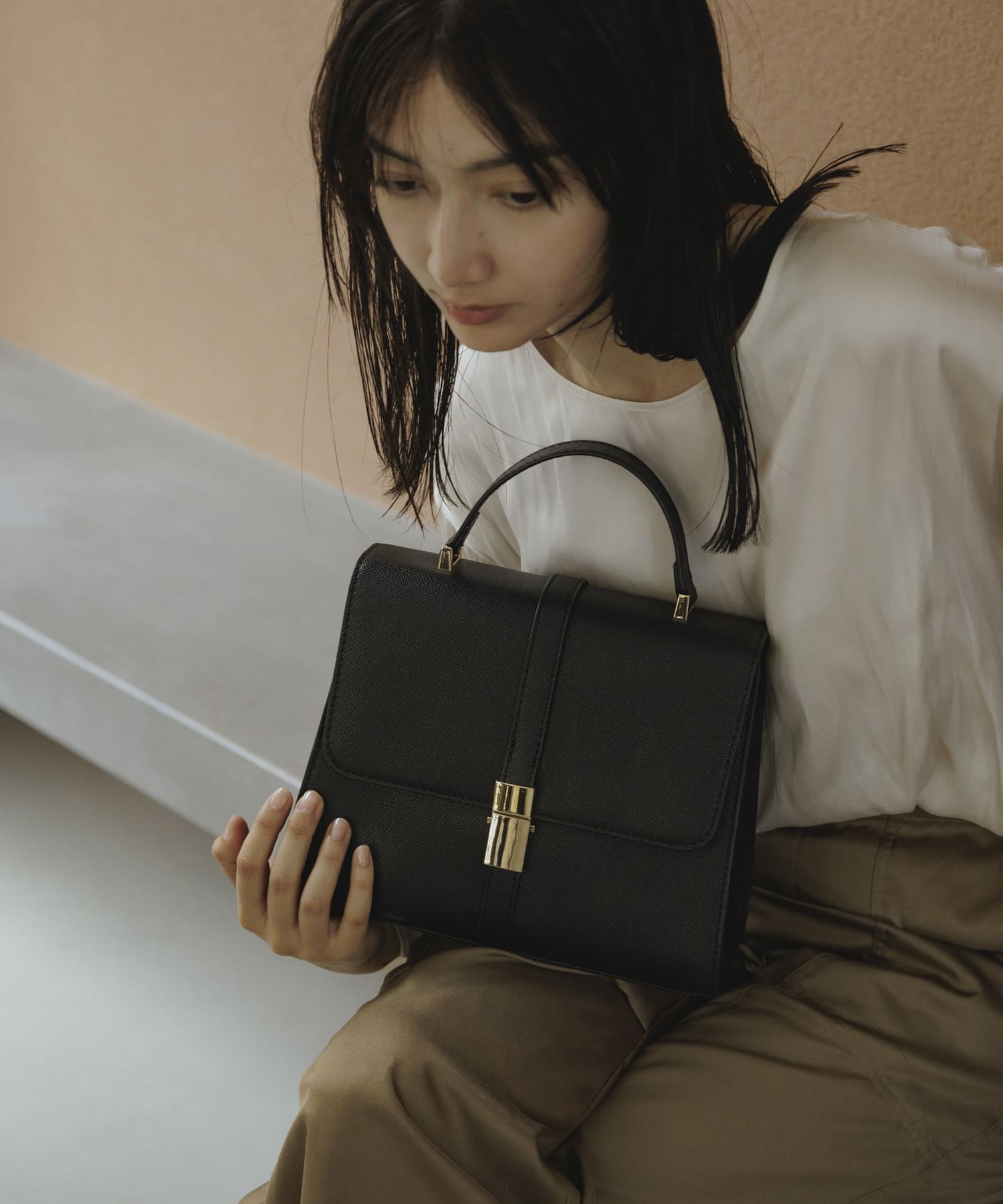 サブバッグ付フラップハンドバッグ BLACK one
