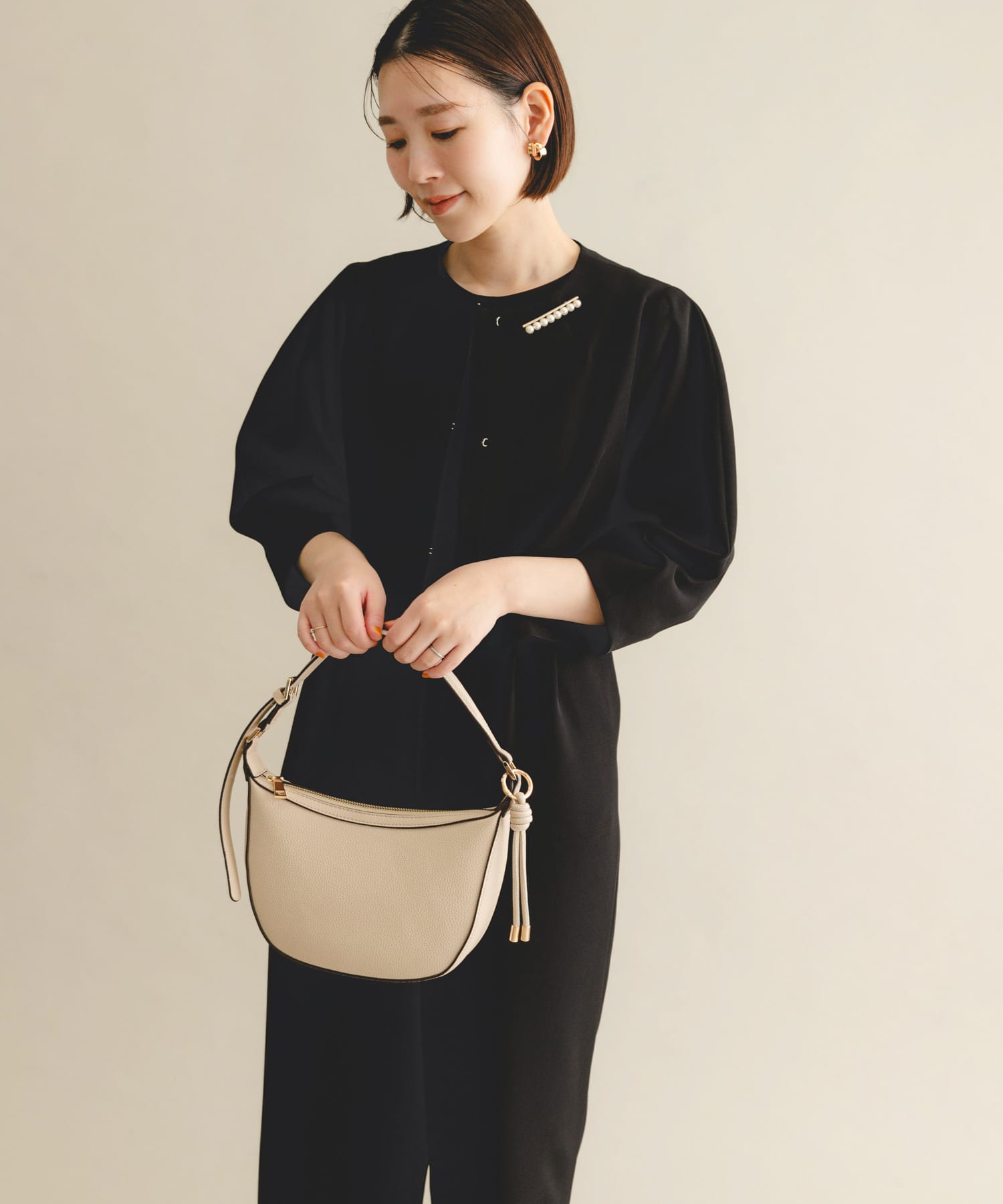 L.BEIGE