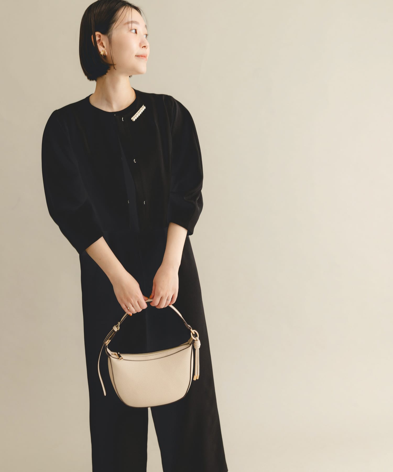 L.BEIGE