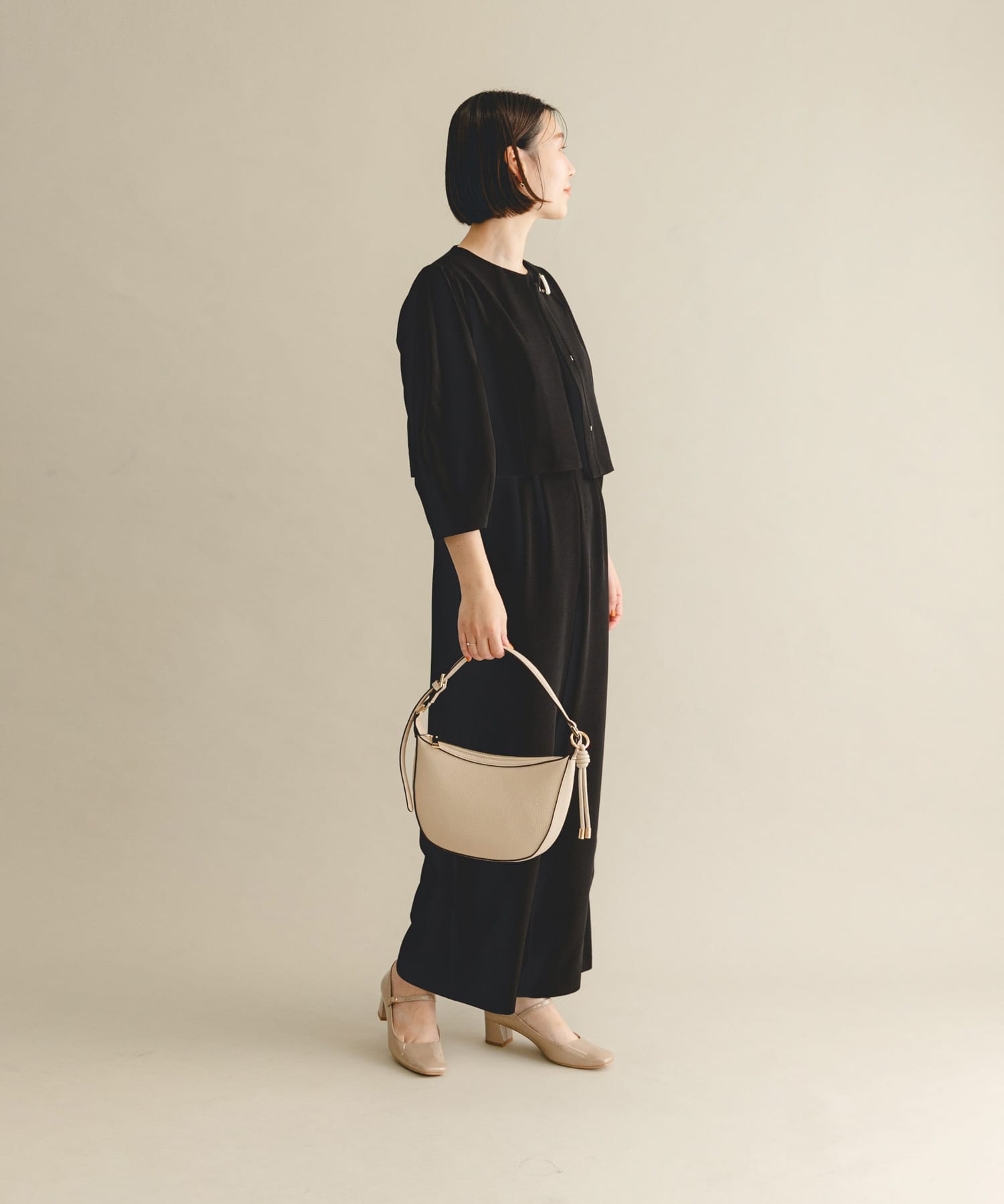 L.BEIGE