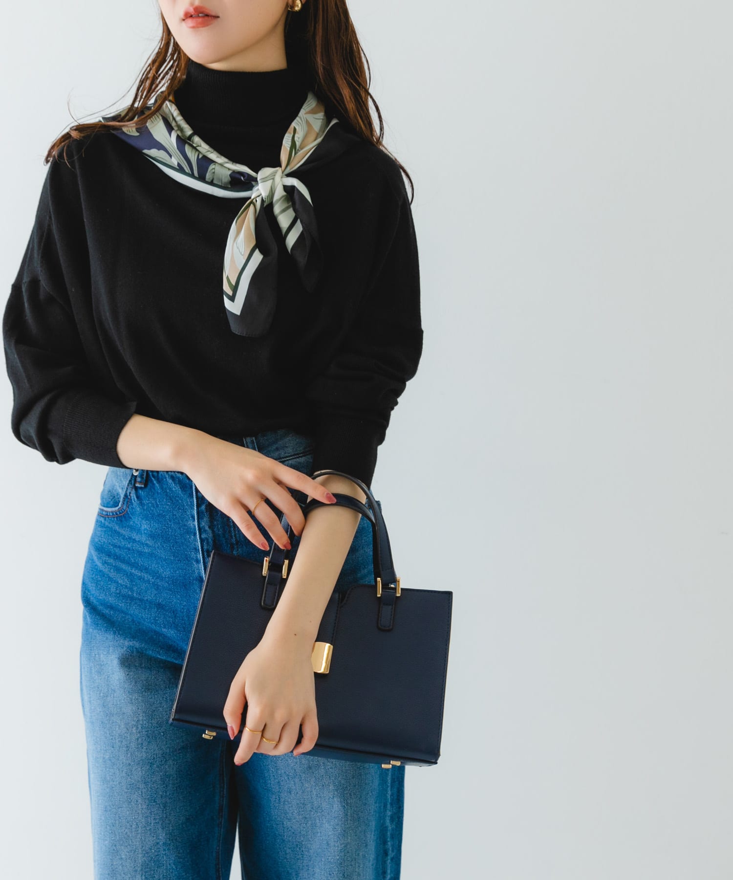 パスケース付フラップハンドバッグ NAVY one