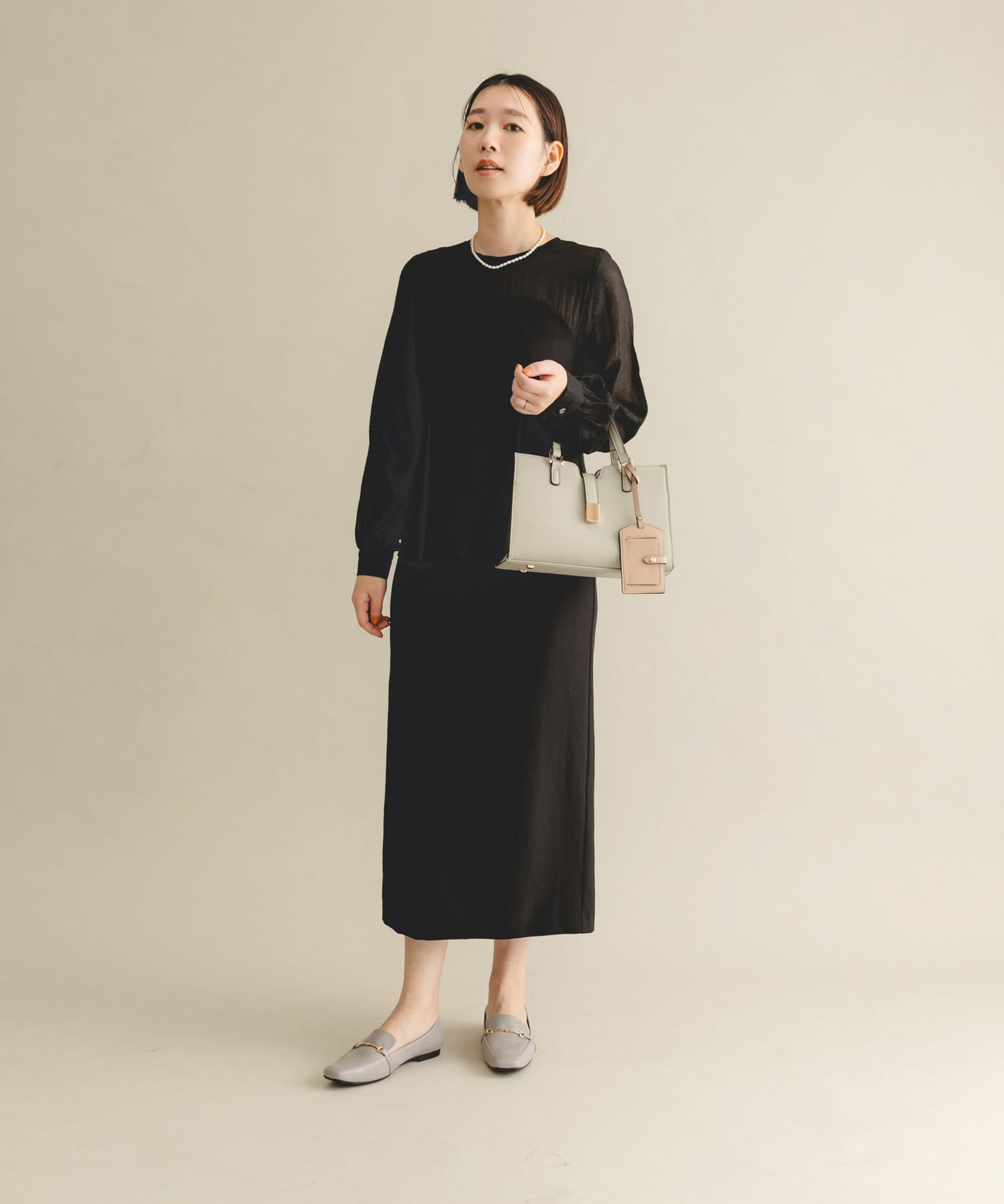 パスケース付フラップハンドバッグ GRAY one