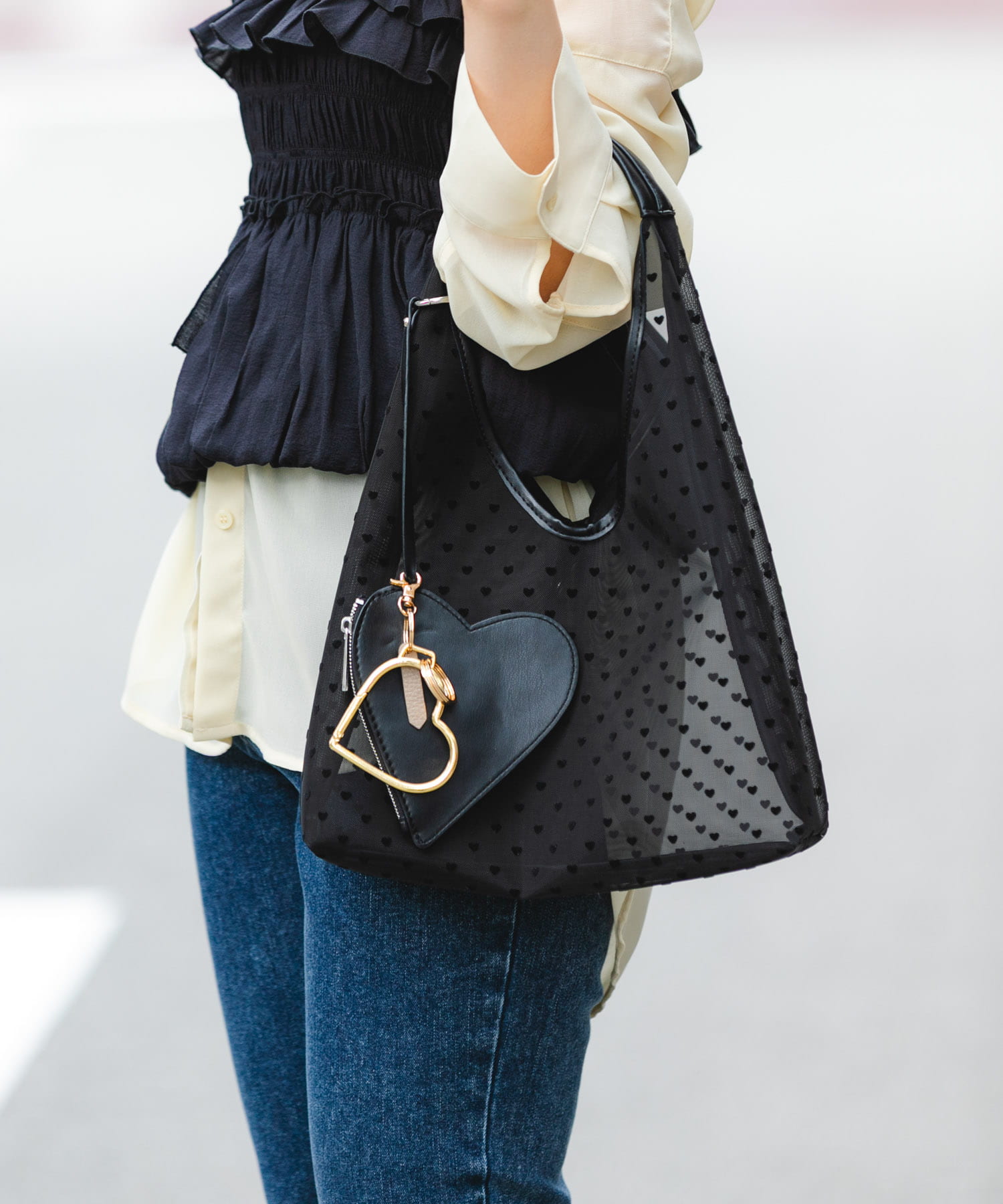 ハートシアーサンカクハンドバッグ BLACK one