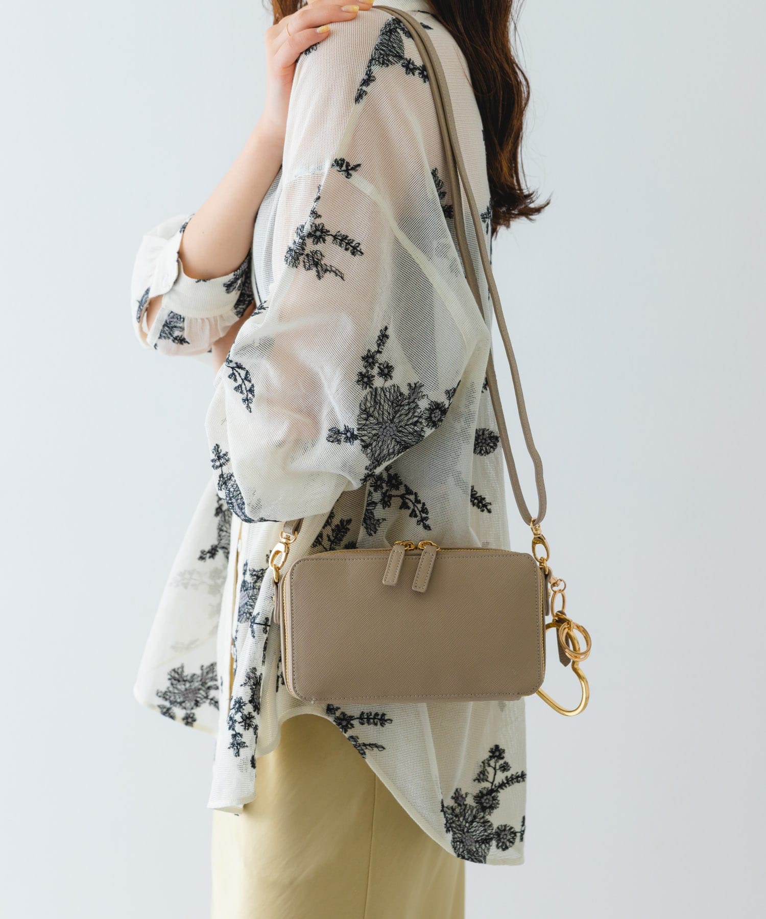 お財布ショルダーバッグ GREIGE one