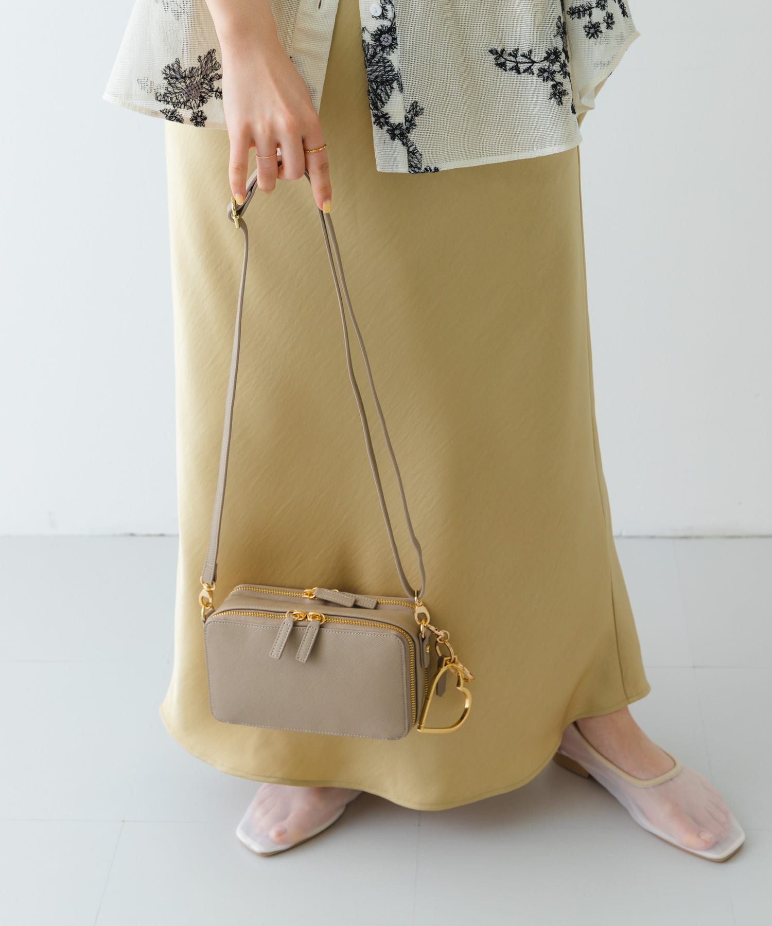 お財布ショルダーバッグ GREIGE one