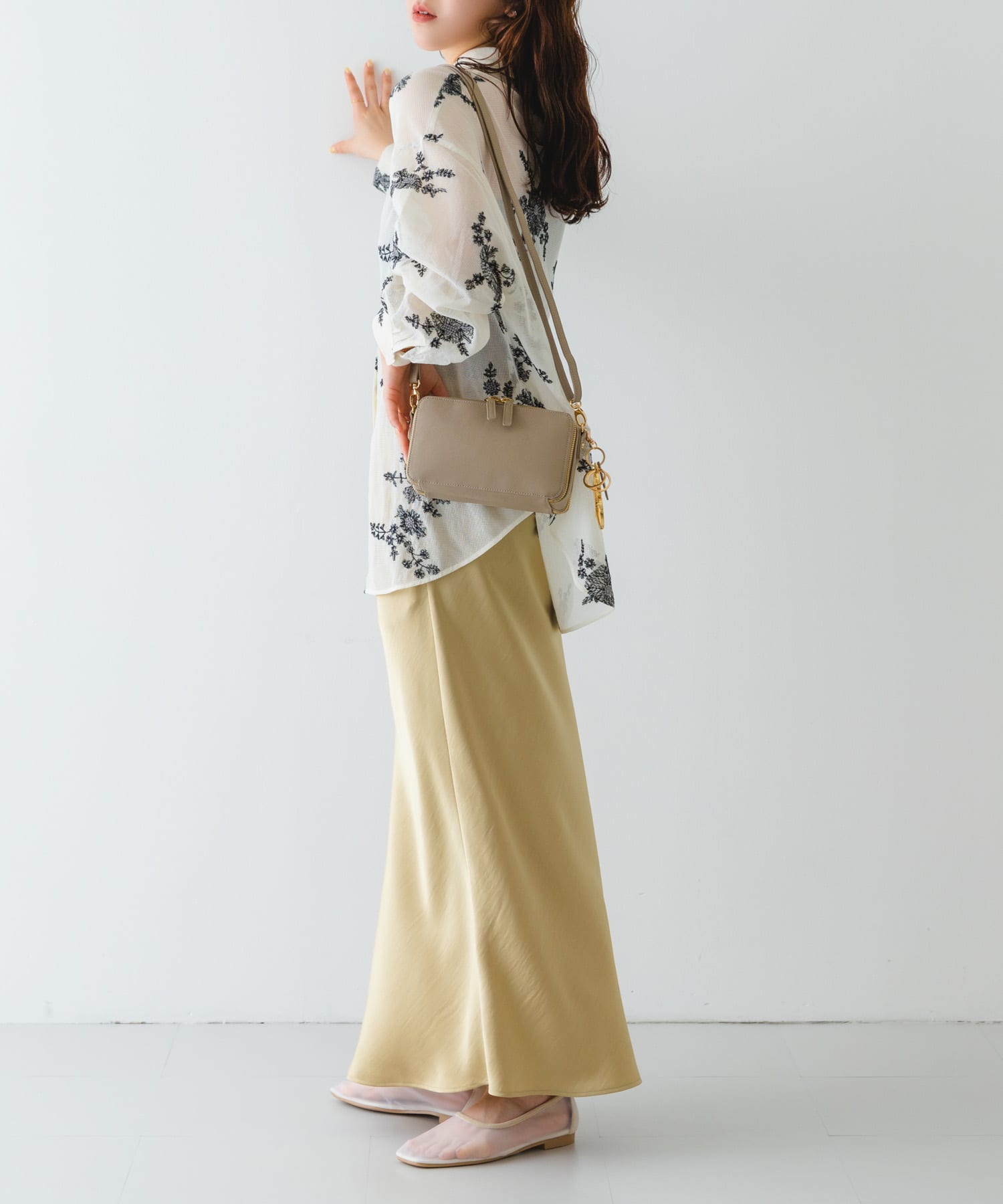 お財布ショルダーバッグ GREIGE one