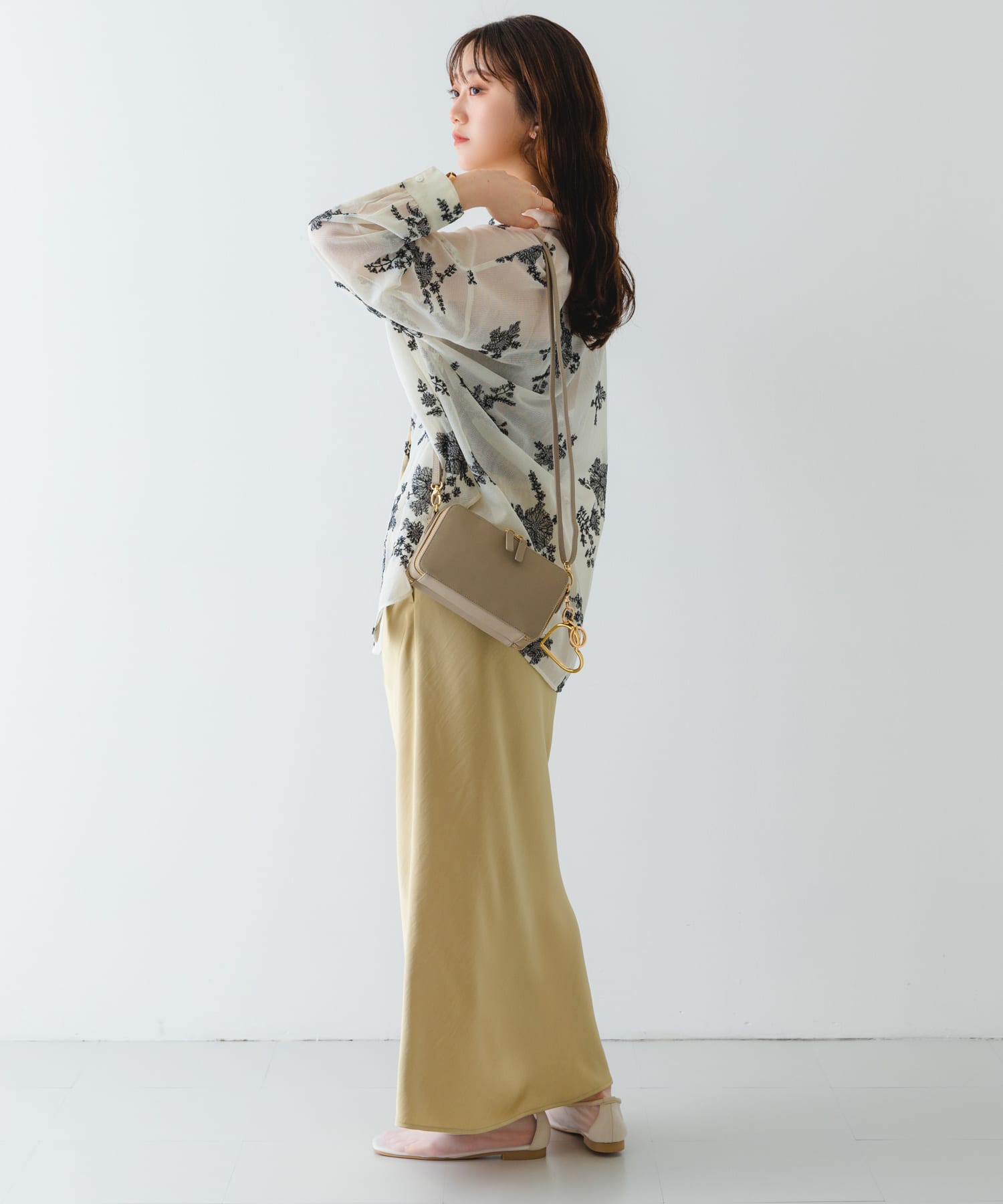 お財布ショルダーバッグ GREIGE one