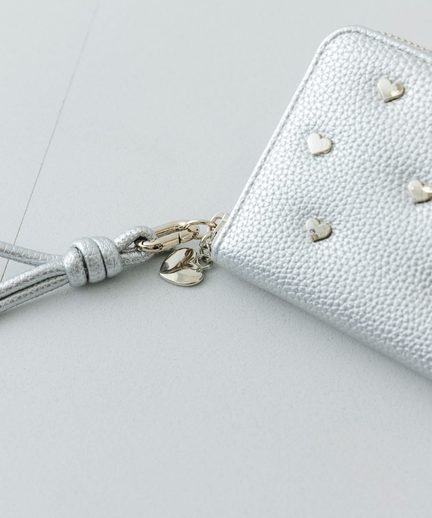 ハートスタッズ二つ折りミニ財布 SILVER one
