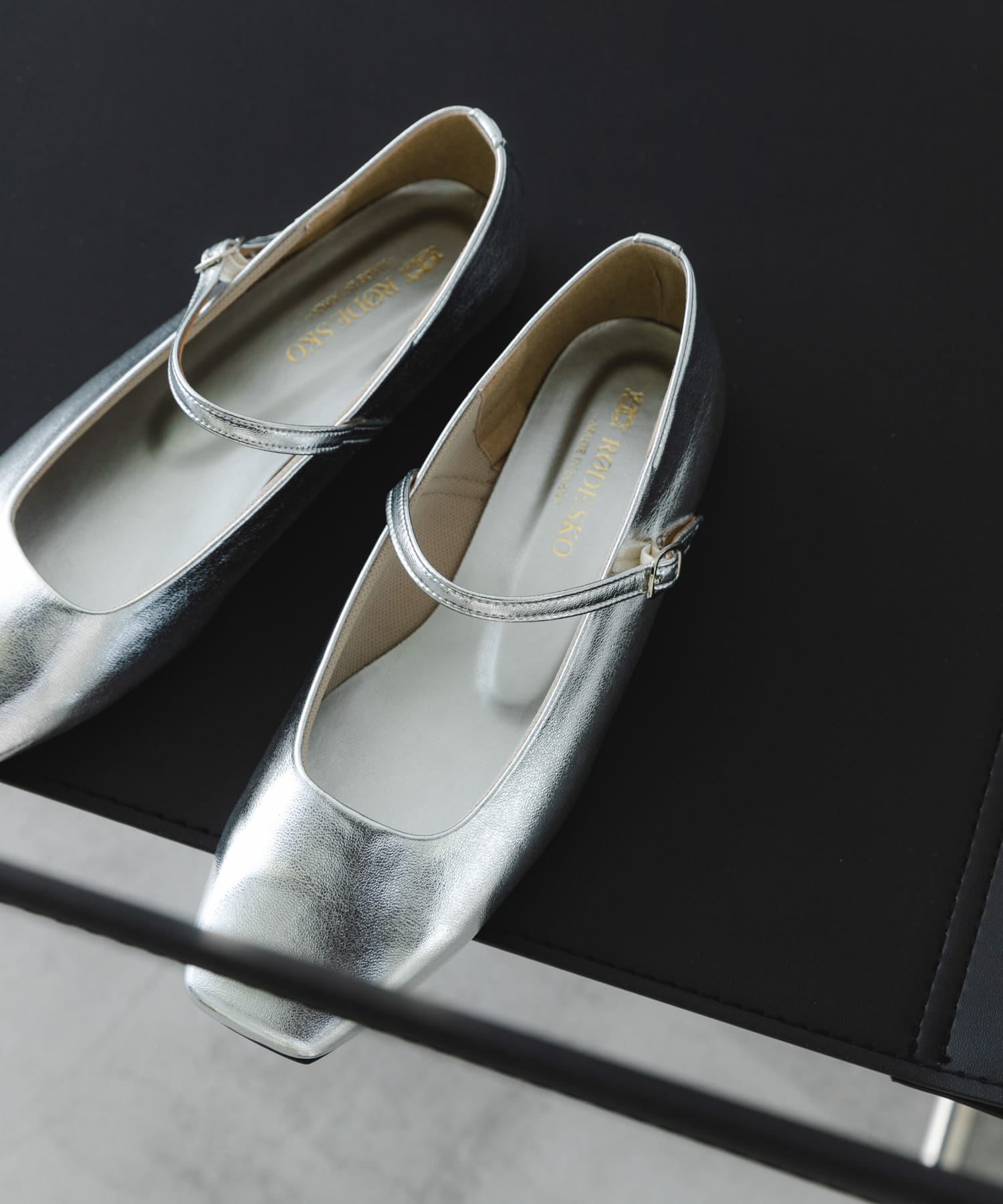 『MADE IN JAPAN』スクエアトゥメリージェーンシューズ SILVER 36