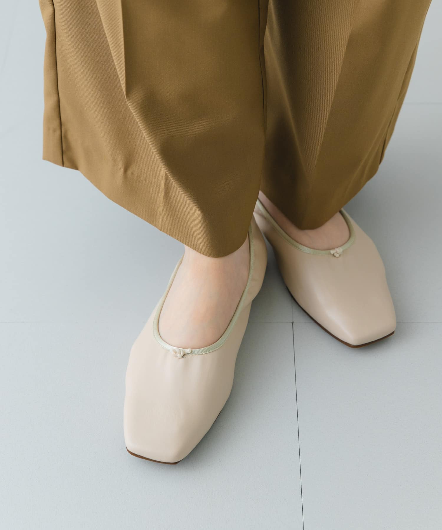 『MADE IN JAPAN』 ノットスクエアバレエ IVORY 36