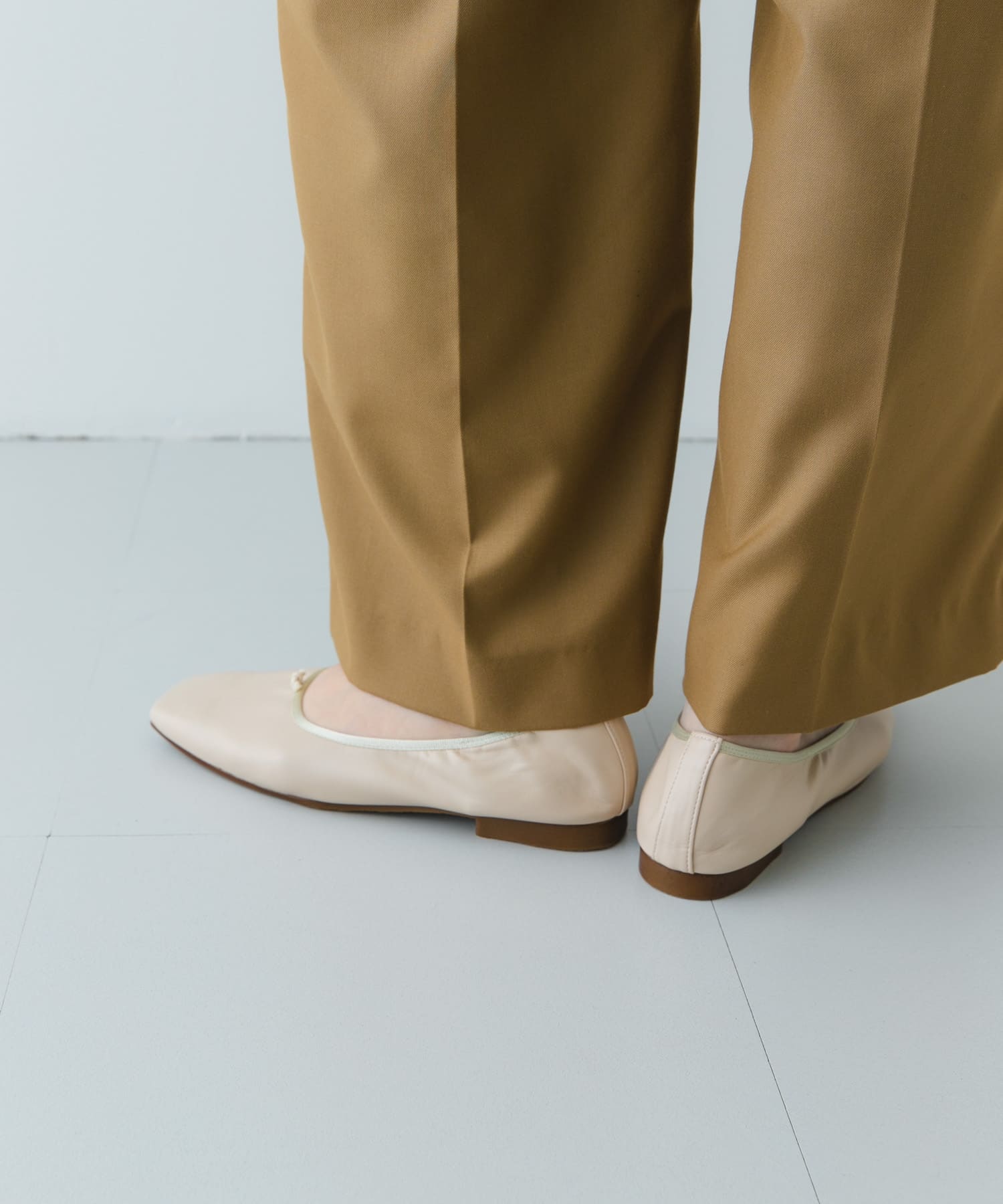 『MADE IN JAPAN』 ノットスクエアバレエ IVORY 36