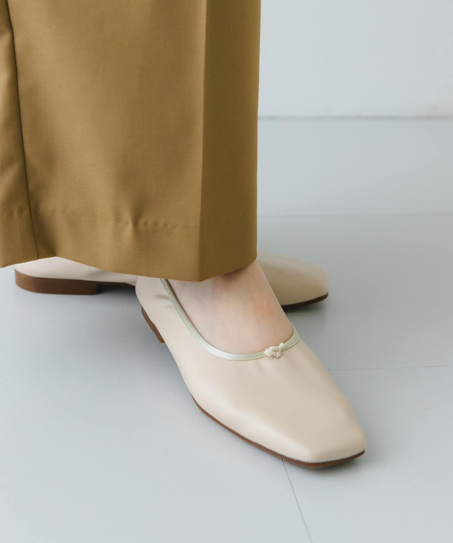 『MADE IN JAPAN』 ノットスクエアバレエ IVORY 36