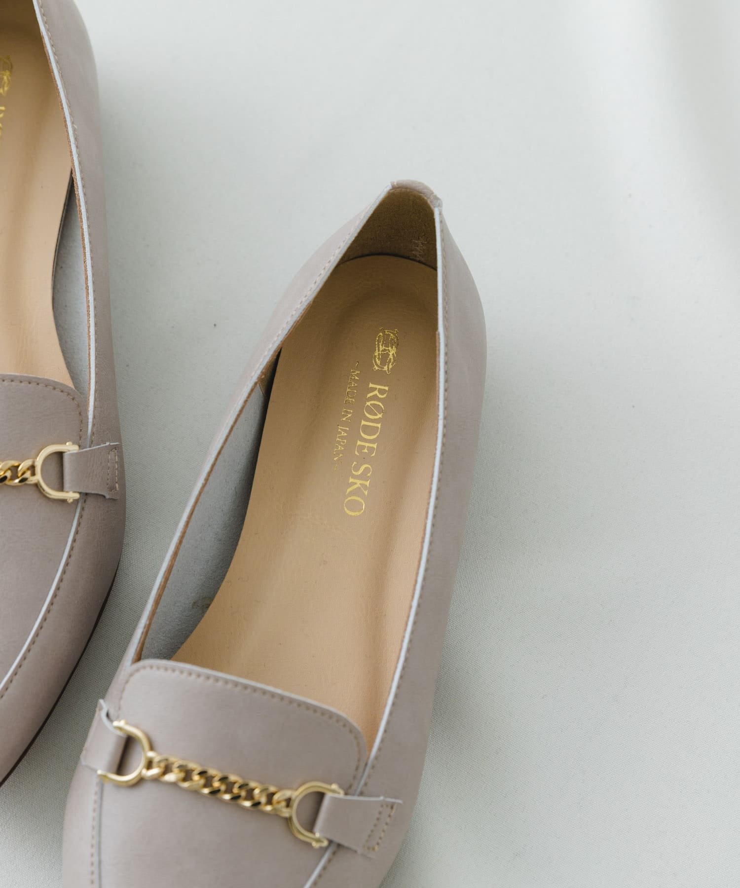 『MADE IN JAPAN』プチチェーンフラットシューズ LIGHT GRAY 36