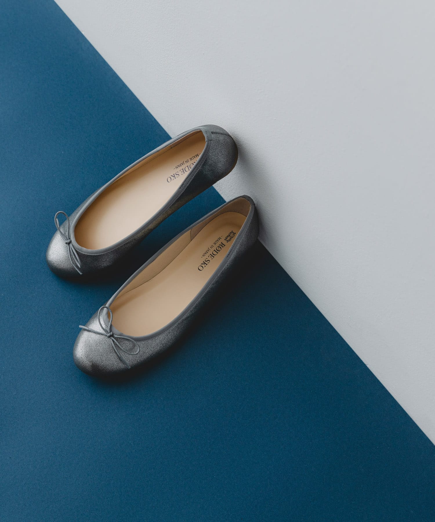 『MADE IN JAPAN』プレーンバレエシューズ SILVER 35